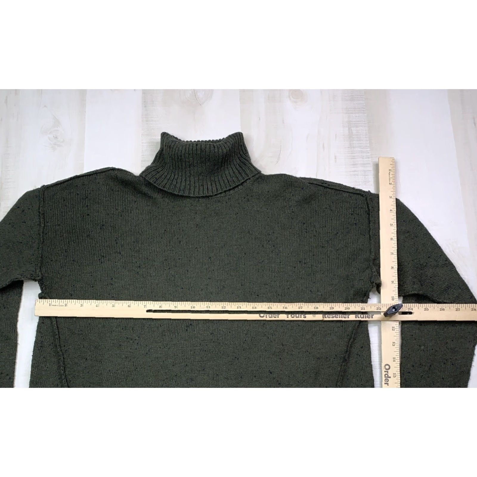 Michael Kors VINTAGE Michael Kors Green Wool Blend Knit Turtle Neck Sweater Womens Medium-12752 Size M / US 6-8 / IT 42-44 - 3 Thumbnail