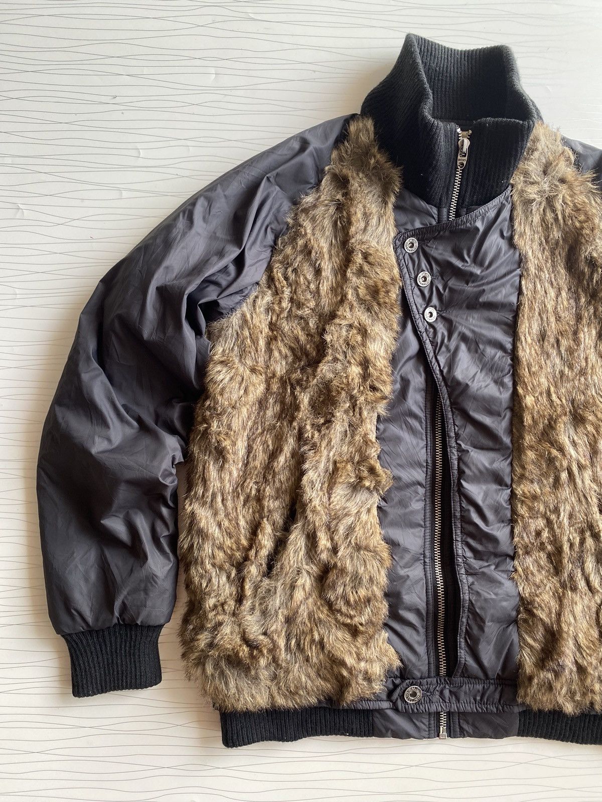 Diesel × Le Grande Bleu (L.G.B.) 2000s DIESEL FAUX FUR BOMBER Y2K JACKET Size US XXS / EU 40 - 4 Thumbnail