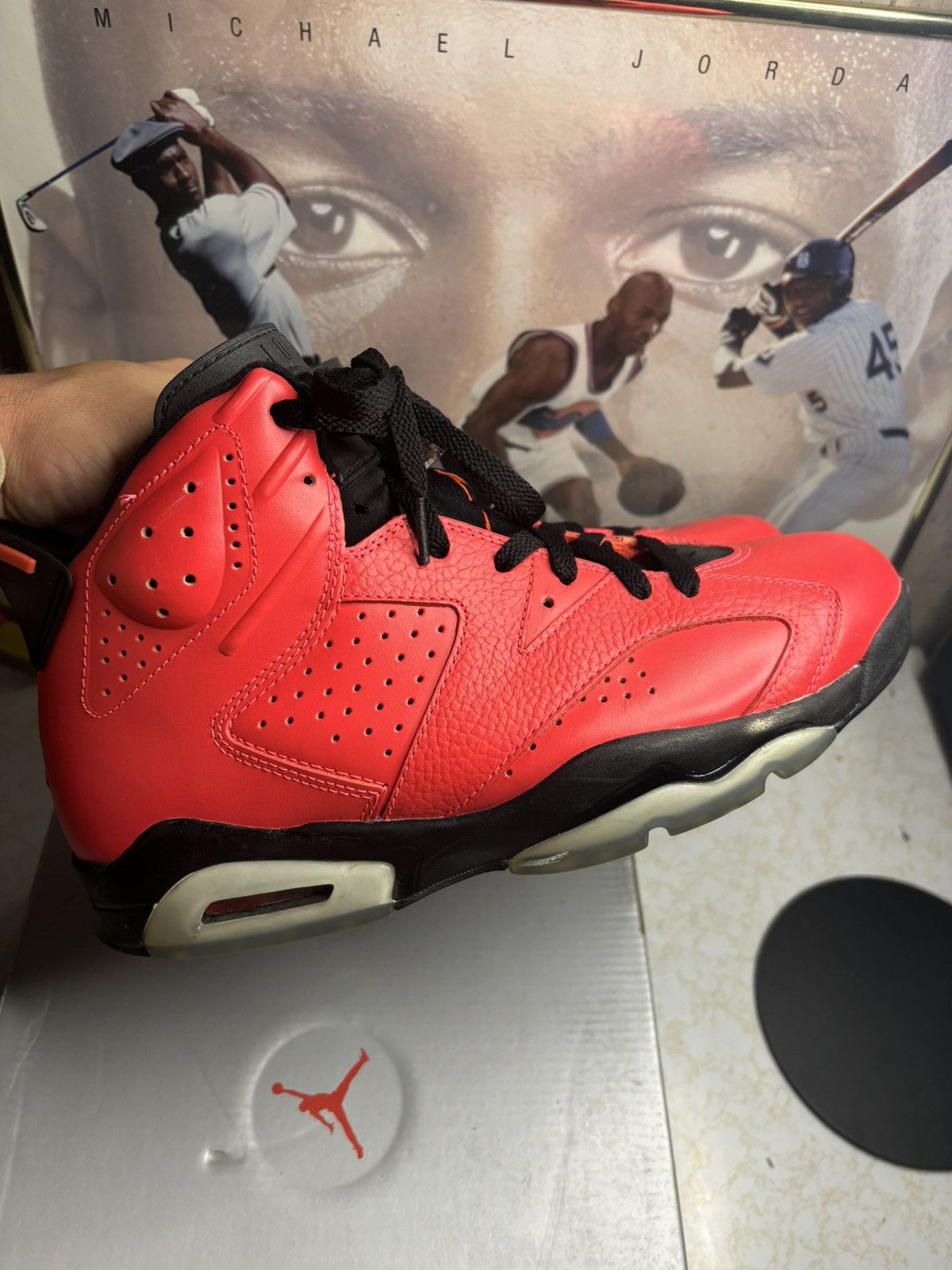 Air Jordan Retro Infrared 23 2014 - Main Image