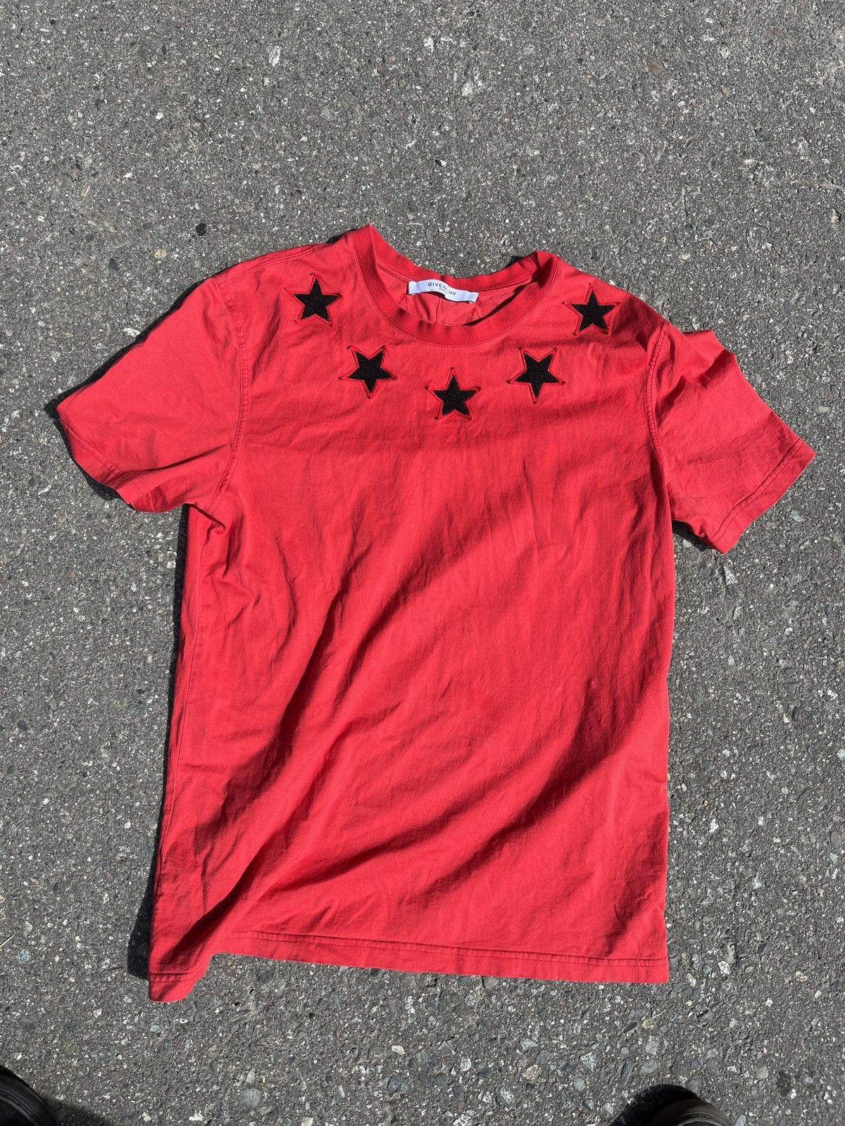 【関税込み】Givenchy レッド 4G Stars Tシャツ Givenchy Givenchy Star T shirt | Grailed