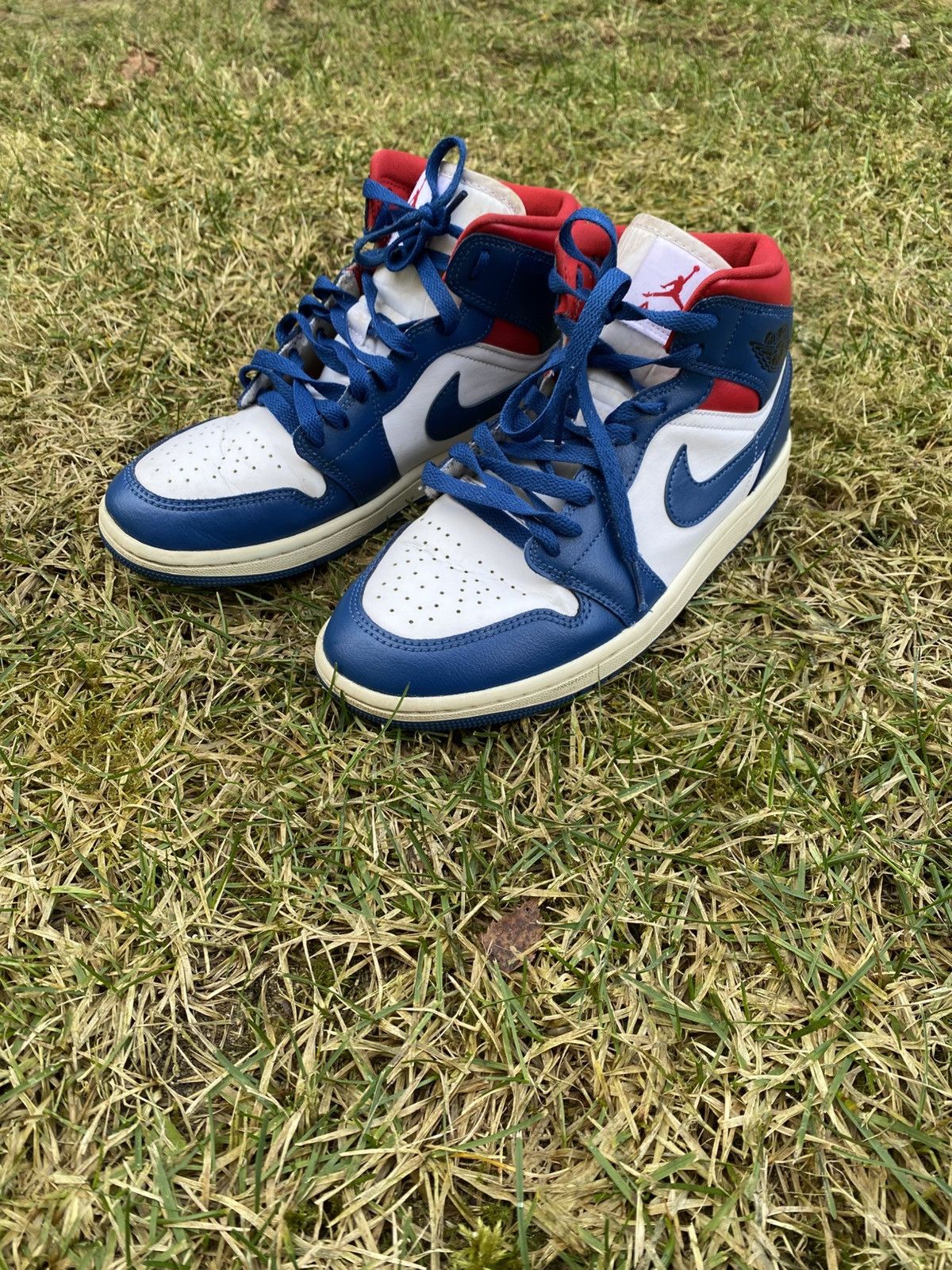 Jordan Brand × Nike Nike Air Jordan 1 Mid French Blue Size US 8.5 / EU 41-42 - 2 Thumbnail