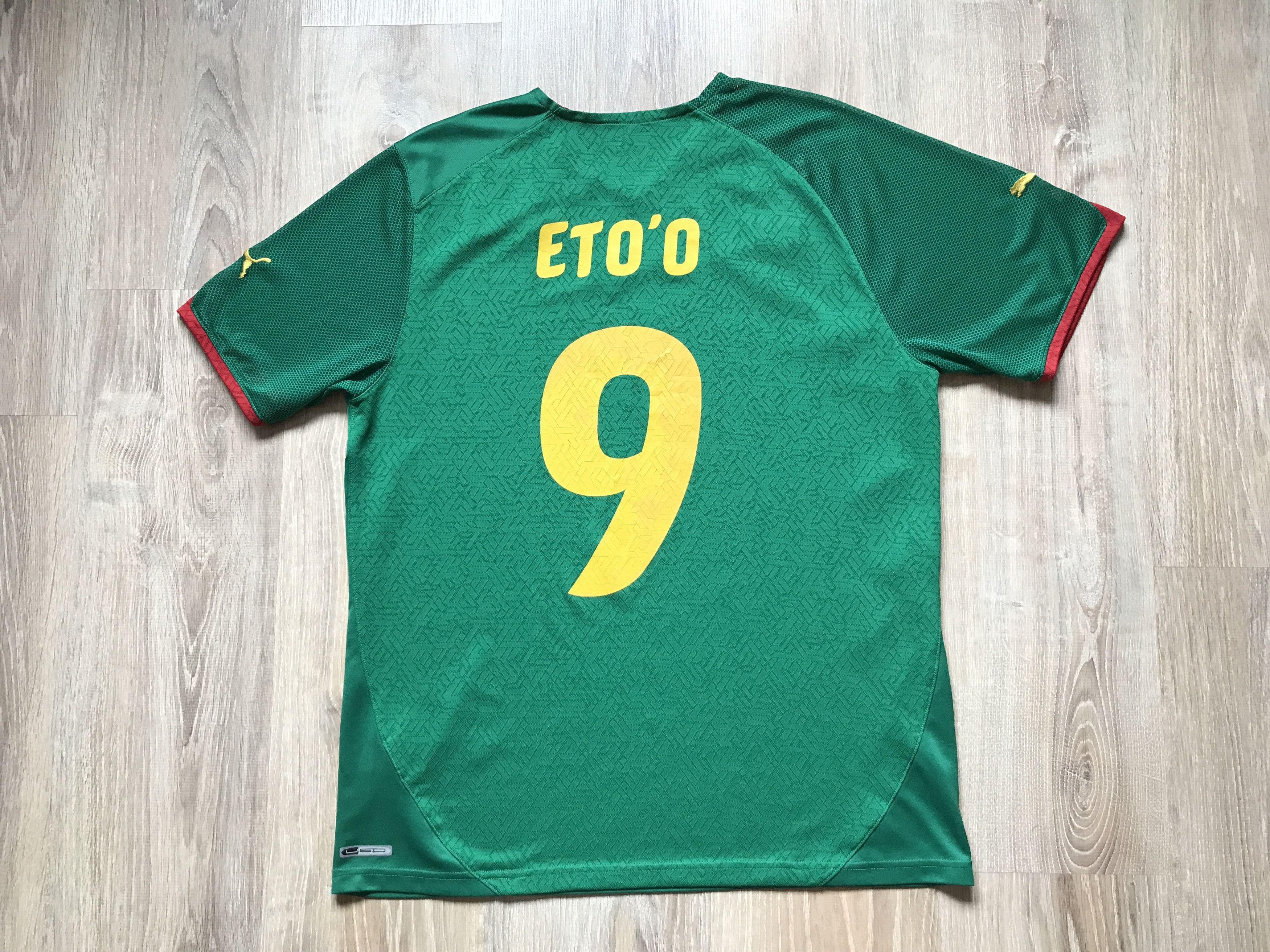 Puma × Vintage Vintage Puma Camerron Home Shirt #9 ETO'O Size US L / EU 52-54 / 3 - 2 Thumbnail