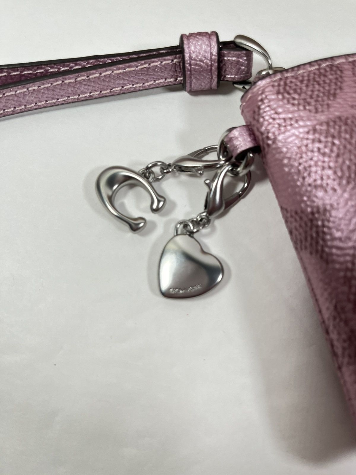 Coach NWT COACH Boxed Corner Zip Wristlet Sig Canvas Pink Rose Size ONE SIZE - 5 Thumbnail