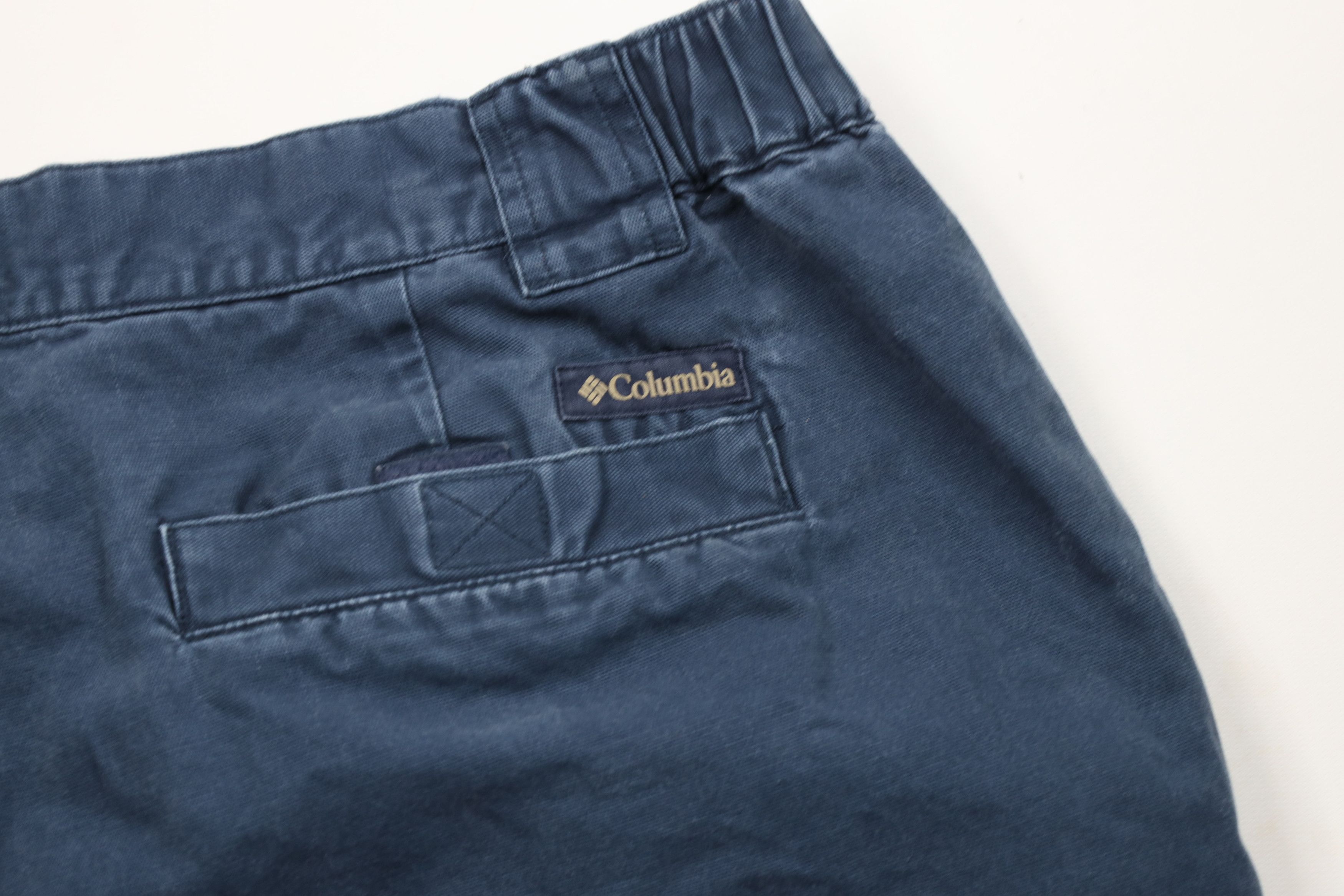Columbia × Vintage Vintage Y2K Columbia Above Knee Canvas Cargo Shorts Cotton Size US 36 / EU 52 - 12 Thumbnail
