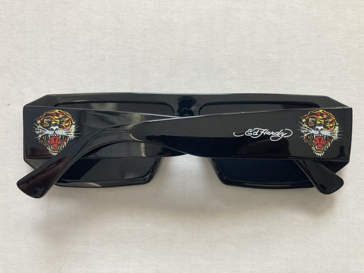 Ed Hardy ED HARDY RECTANGULAR SUNGLASSES LOUD TIGER DAGGERS TATTOO Size ONE SIZE - 3 Thumbnail