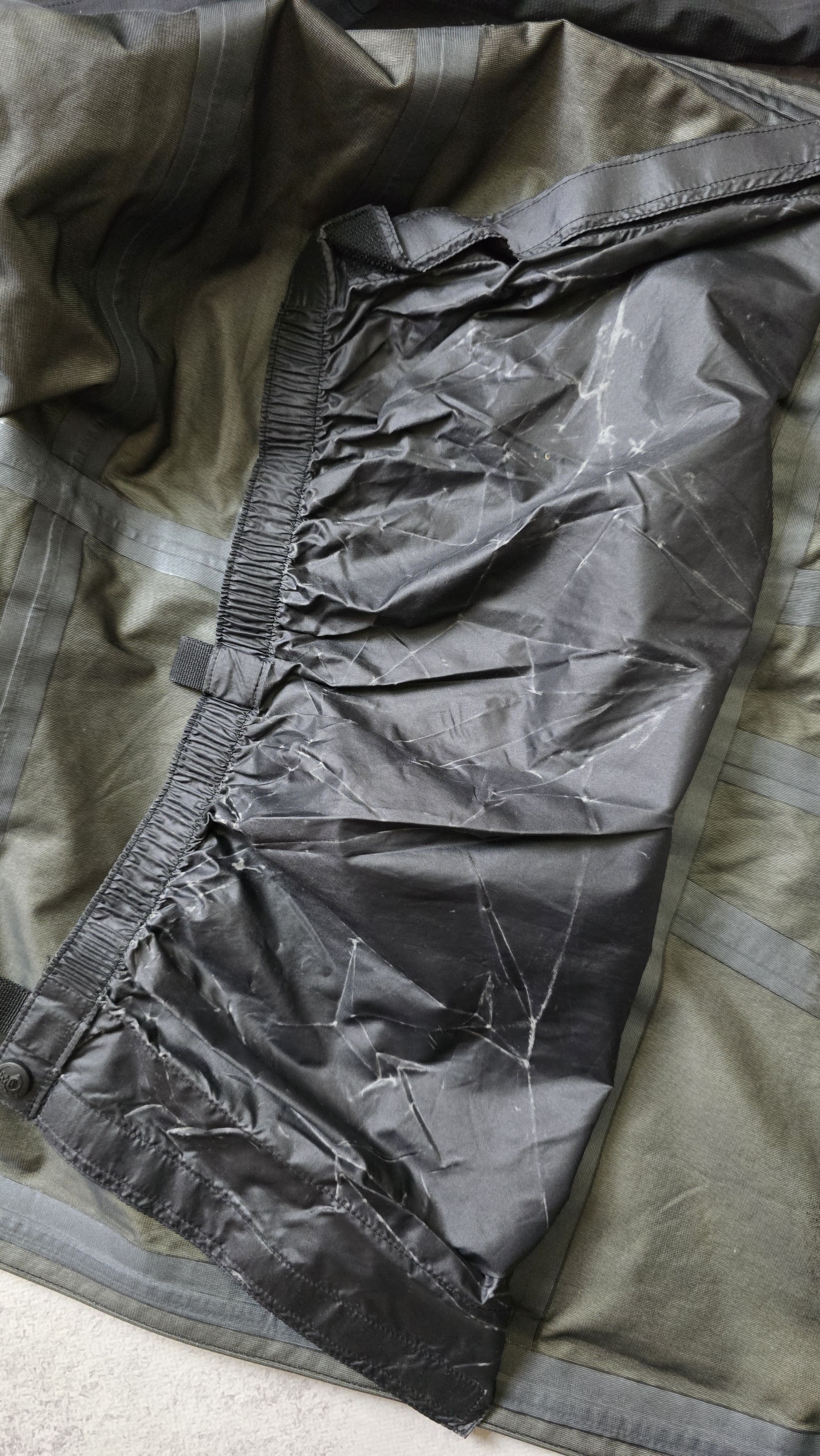 Mountain Hardwear Gore-Tex XCR Ski Pants Black Men’s L Winter Snow Waterproof Size US 36 / EU 52 - 12 Thumbnail