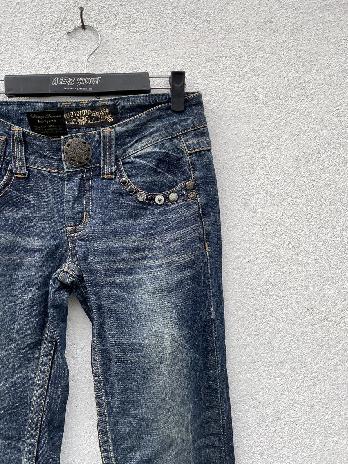 If Six Was Nine × Japanese Brand Vintage Y2K Red Pepper Gold Label Flare Low Rise Denim Jeans Size US 30 / EU 46 - 3 Thumbnail