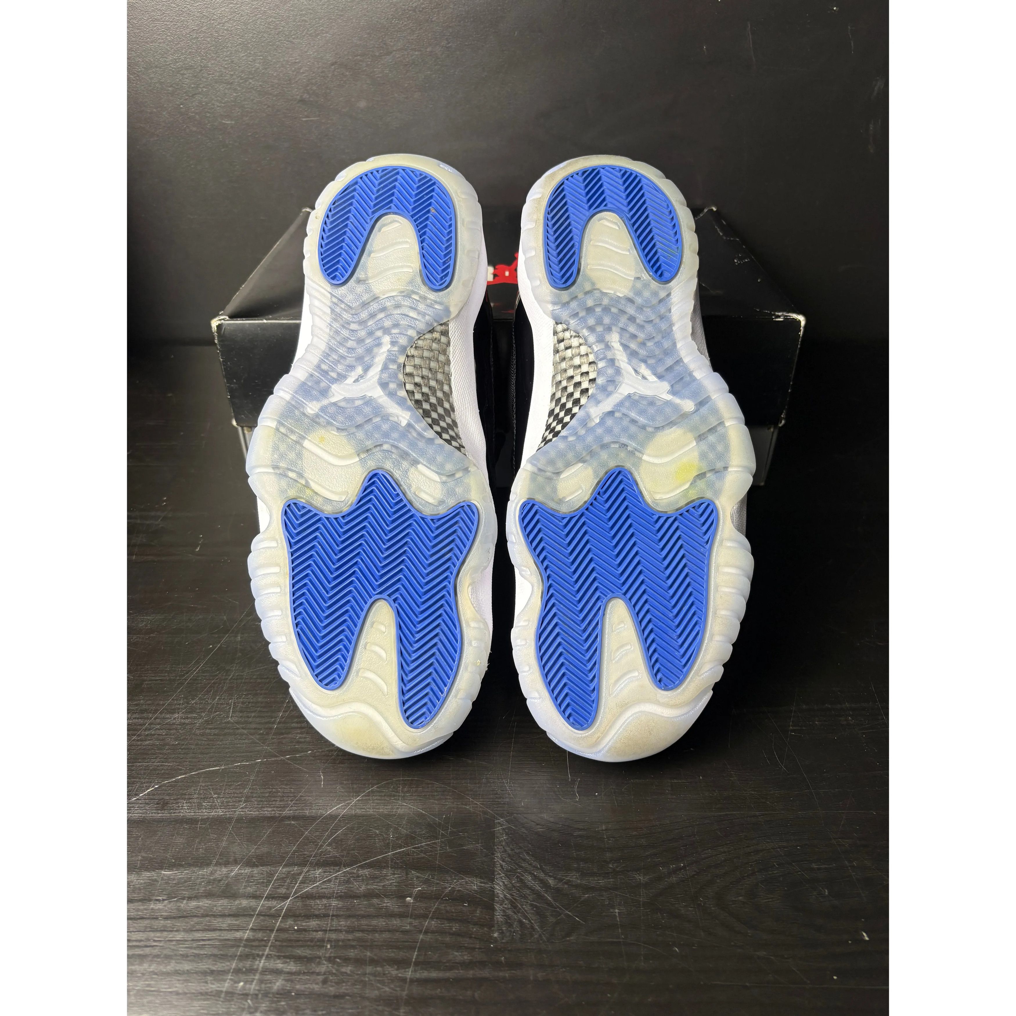 Jordan Brand Air Jordan 11 Retro Low "Space Jam" **PRE-OWNED** - 11M Size US 11 / EU 44 - 5 Thumbnail