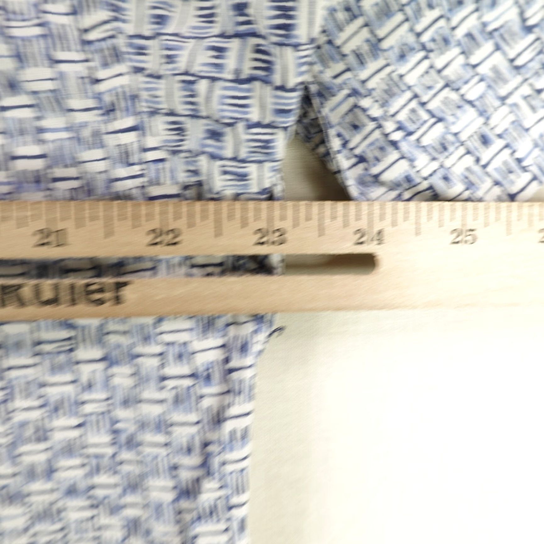 Pendleton VINTAGE Pendleton Shirt Mens M Blue White Abstract Geometric Camp Button Up Beach Shirt Size US M / EU 48-50 / 2 - 6 Thumbnail
