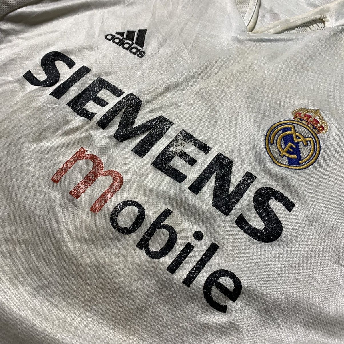 Adidas Rare🔥2000s David Beckham Real Madrid Jerseys Size US L / EU 52-54 / 3 - 7 Thumbnail