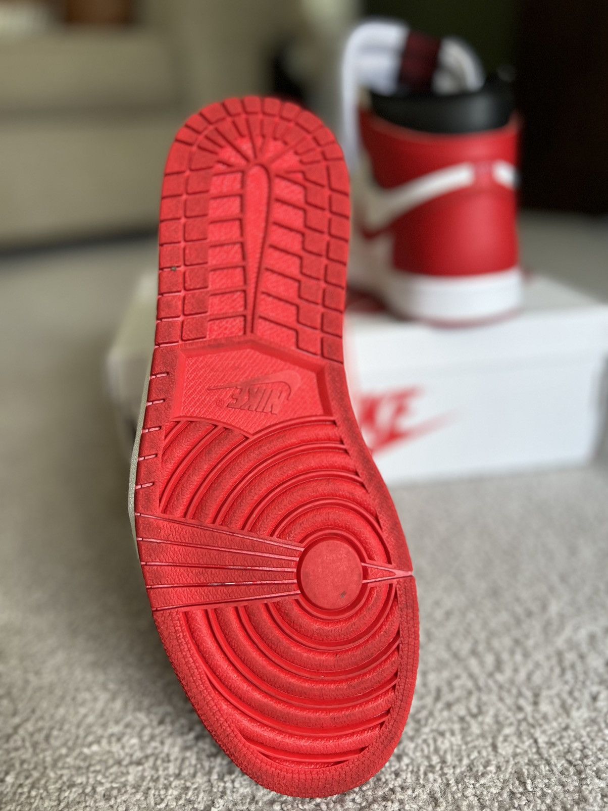 Nike Jordan 1 High OG size 10 Size US 10 / EU 43 - 4 Thumbnail