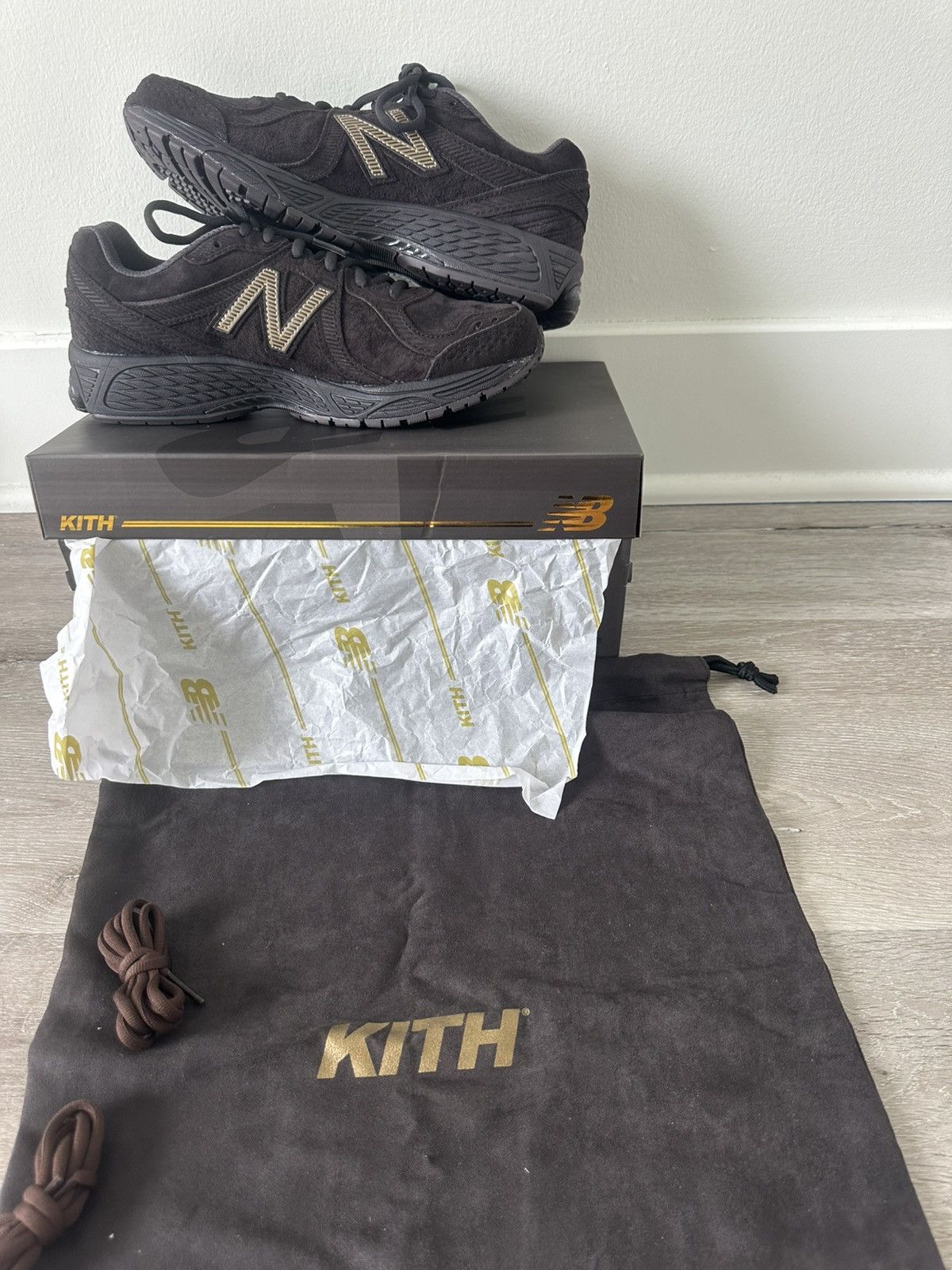 Kith × New Balance Kith New Balance Espresso 860v2 Size US 6.5 / EU 39-40 - 2 Thumbnail