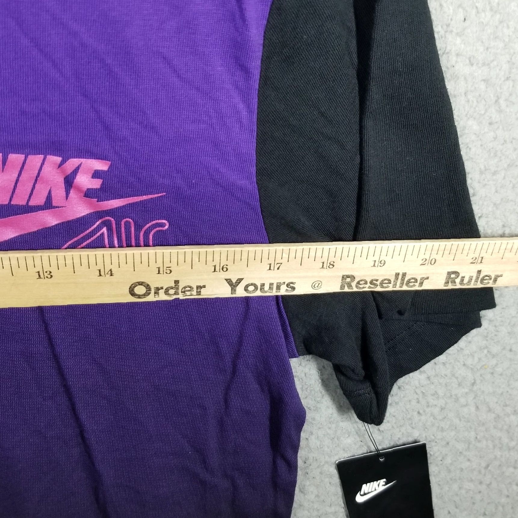 Nike Nike T-Shirt Mens Small Purple Graphic Nike Air 1987 Swoosh Streetwear CI2988-547 Size US S / EU 44-46 / 1 - 7 Thumbnail
