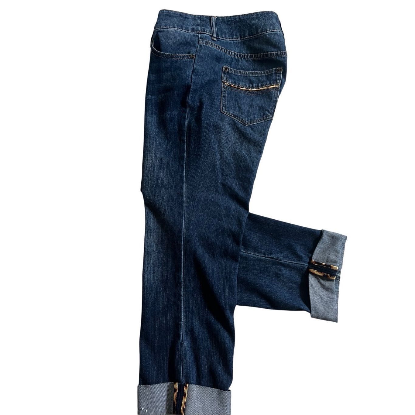 Chicos CHICOS Women’s Capri Denim Blue Stretch Cuffed Hem Size 30" / US 8 / IT 44 - 1 Thumbnail