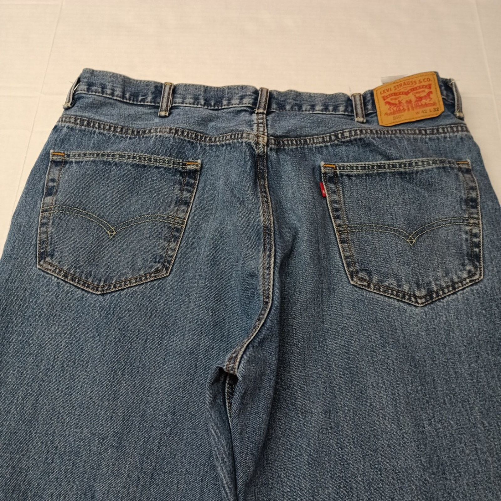 Levi's Levis 550 Jeans Men's 42x32 Blue Relaxed Fit Medium Denim Size US 42 / EU 58 - 11 Thumbnail