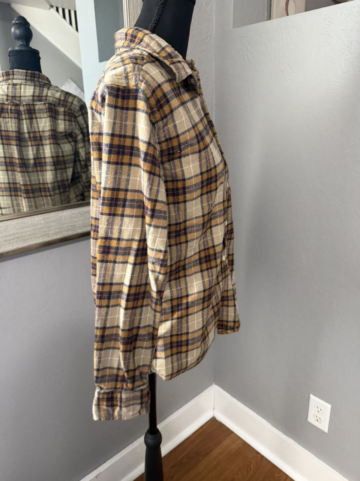 Eddie Bauer Eddie Bauer Bristol Plaid flannel button-down shirt small Size US S / EU 44-46 / 1 - 5 Thumbnail