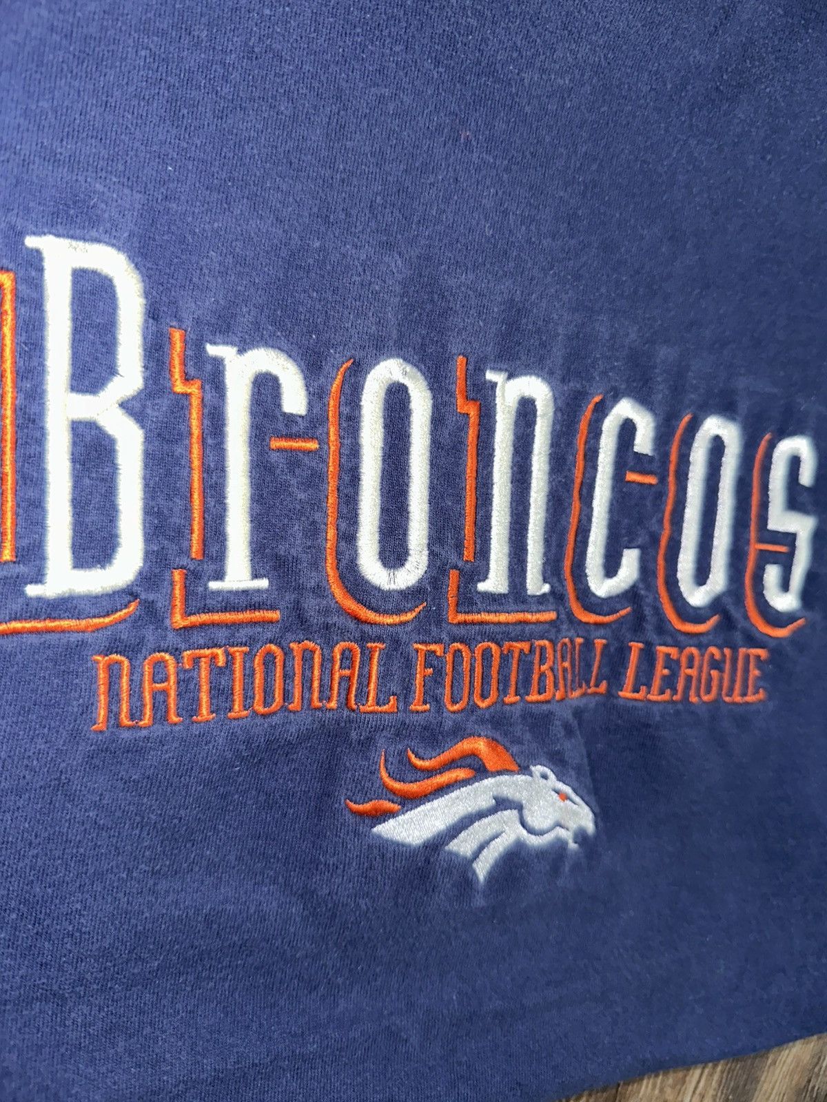 Fruit Of The Loom Vintage Denver Broncos Fruit of the loom single stitch tee Size US XL / EU 56 / 4 - 4 Thumbnail