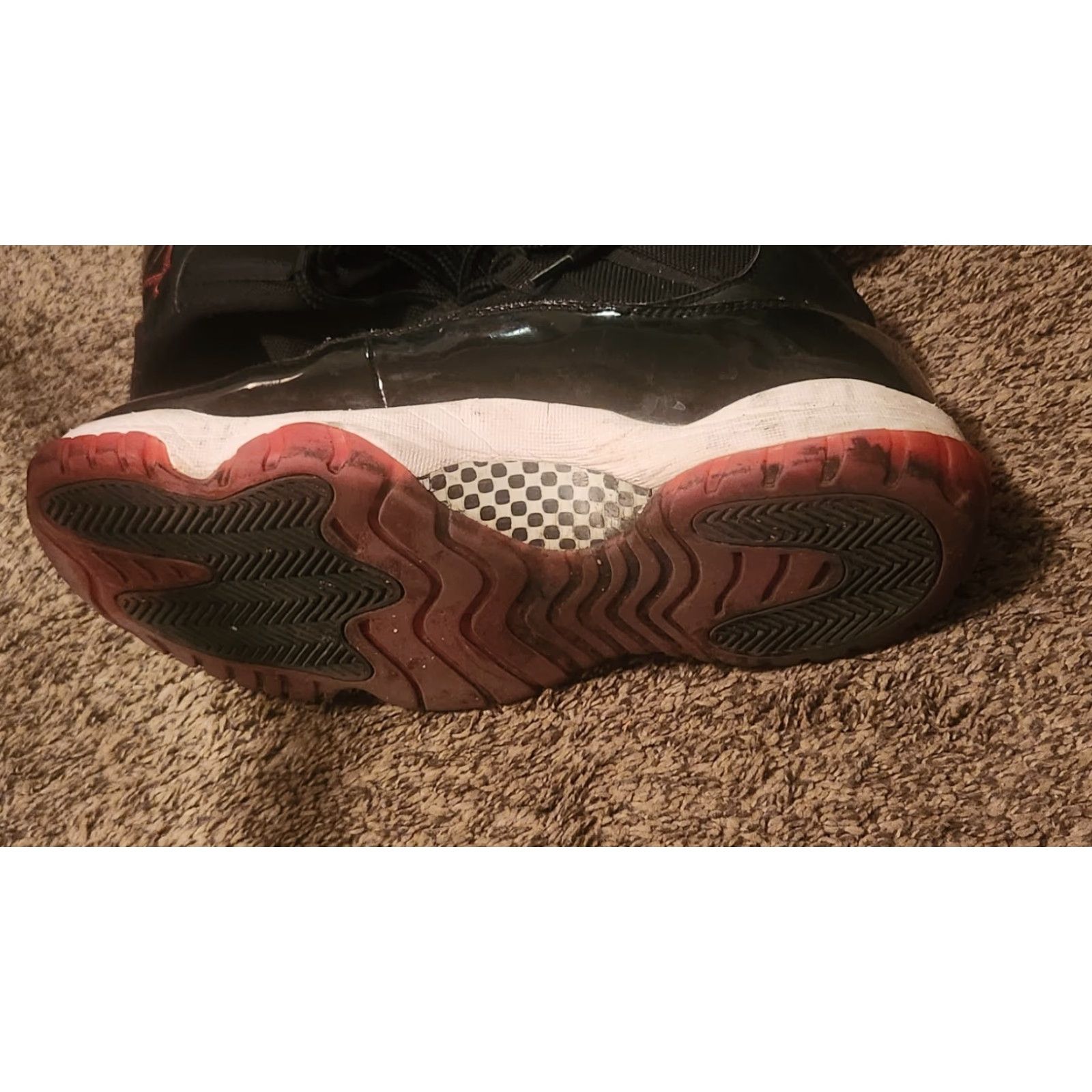Jordan Brand Jordan Air 11 Retro High OG Bred Sneaker Mens 10.5 Black Patent Leather 2019 High Top Shoes Size US 11 / EU 44 - 3 Thumbnail