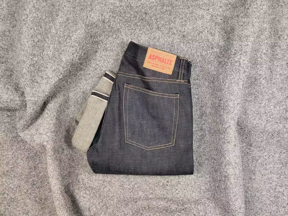 image of Vintage Asphalte Le Ultime Selvedge Japan Style Denim Jeans in Blue, Men's (Size 30)