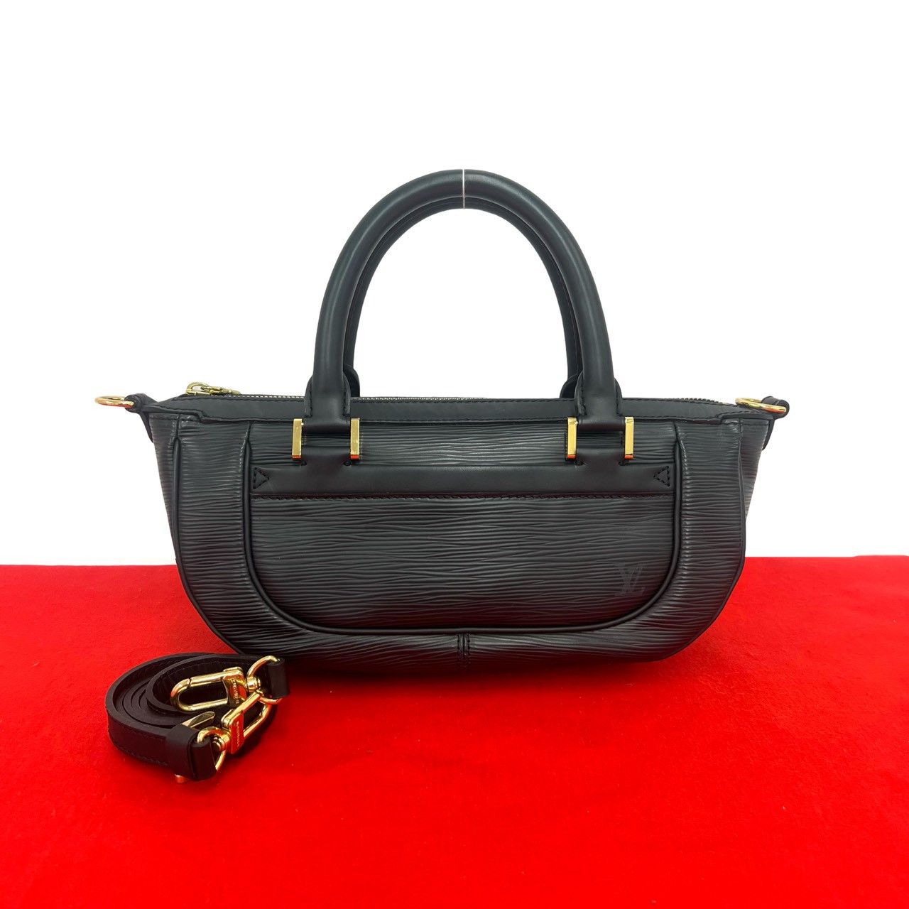 Louis Vuitton Louis Vuitton Louis Vuitton Danube Epi 2way bag Leather Shoulder Bag DUTY FREE for USA Size ONE SIZE - 1 Thumbnail