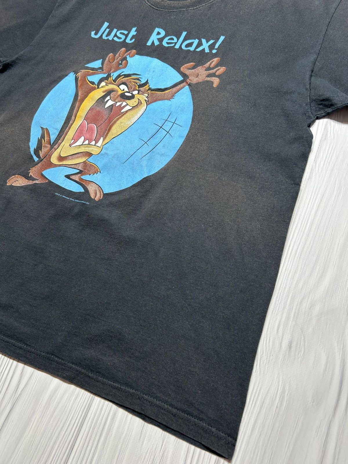Vintage Vintage Tasmanian Devil Taz Looney Tunes T-Shirt Size XL Size US XL / EU 56 / 4 - 11 Thumbnail