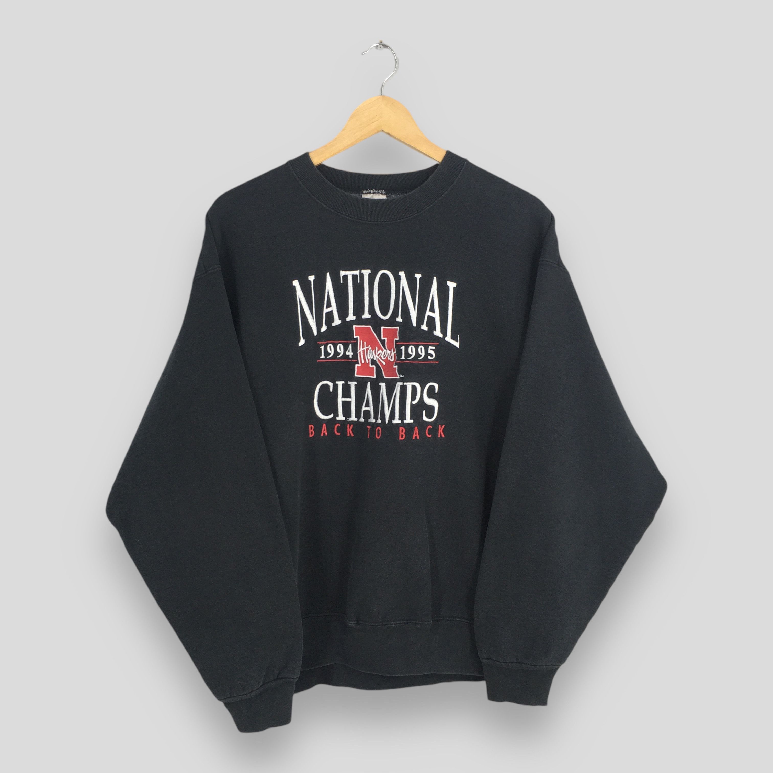 Other Vintage Nebraska Huskers Football Sweatshirt Large Size US L / EU 52-54 / 3 - 1 Thumbnail