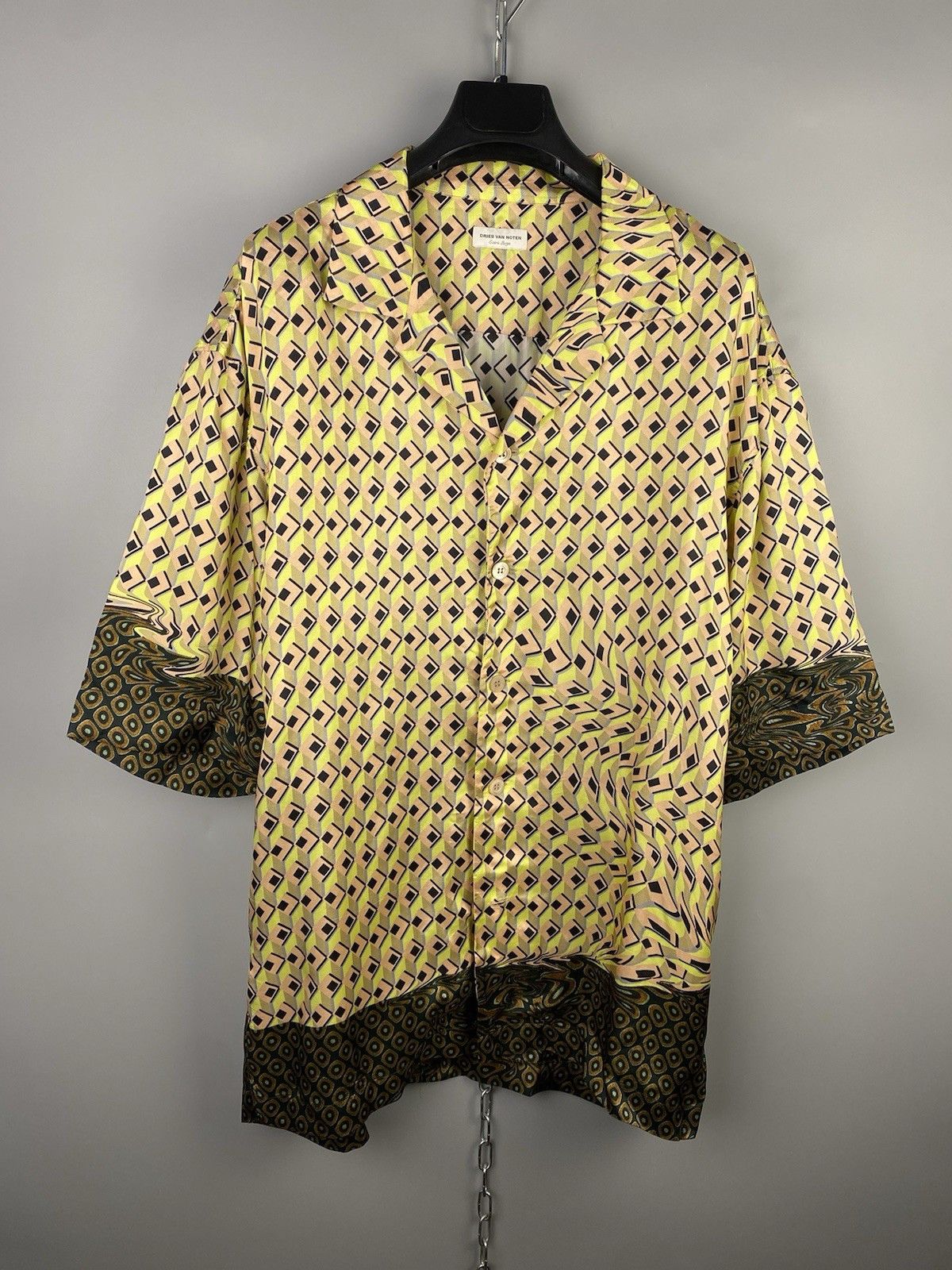 Dries Van Noten Dries Van Noten Silk Luxury Geometric Short Sleeve Shirt Size US XL / EU 56 / 4 - 2 Thumbnail