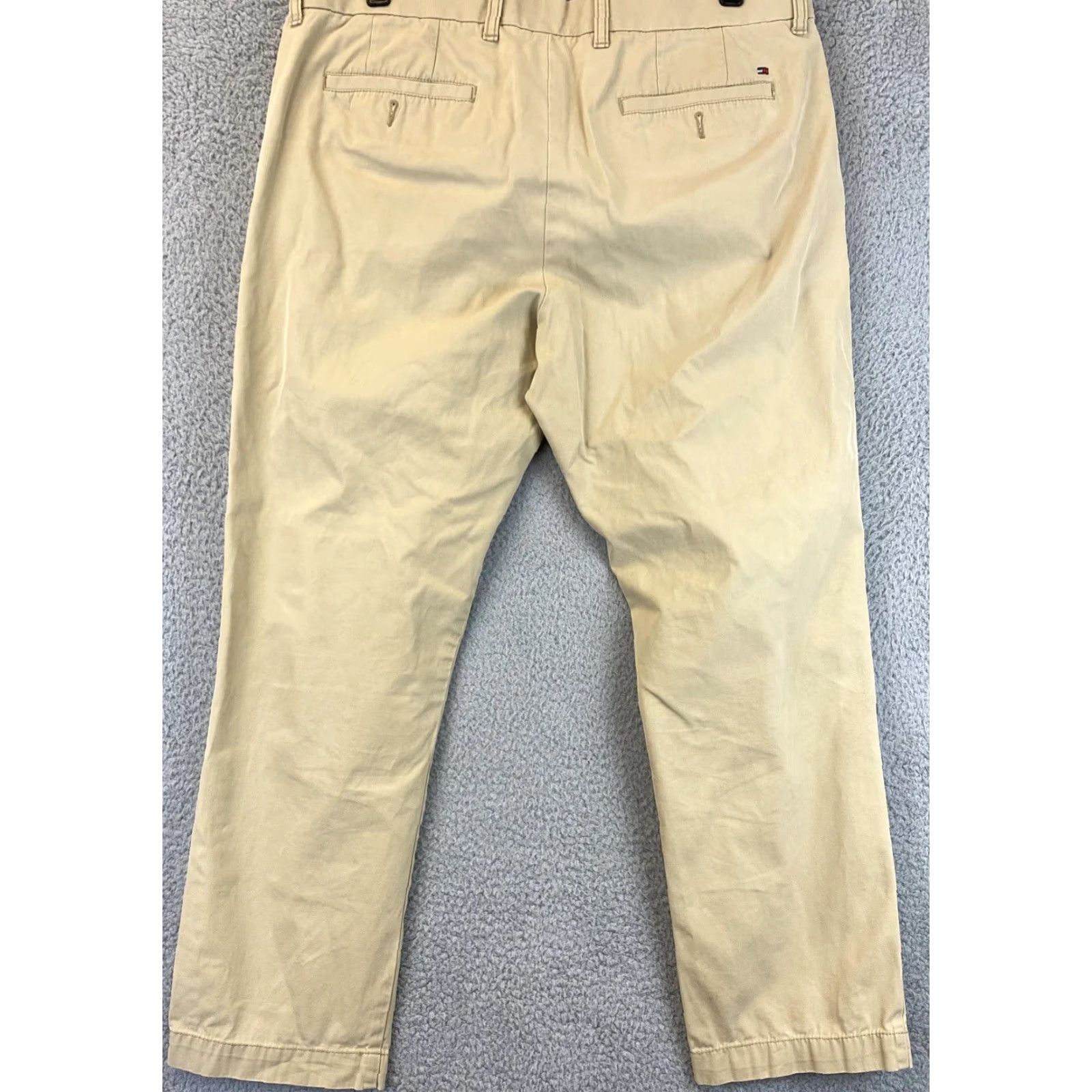 Tommy Hilfiger Tommy Hilfiger Pants Mens Tan Chino Straight Leg Mid Rise 36/30 Regular Belt Loops 30in Inseam Size US 36 / EU 52 - 7 Thumbnail