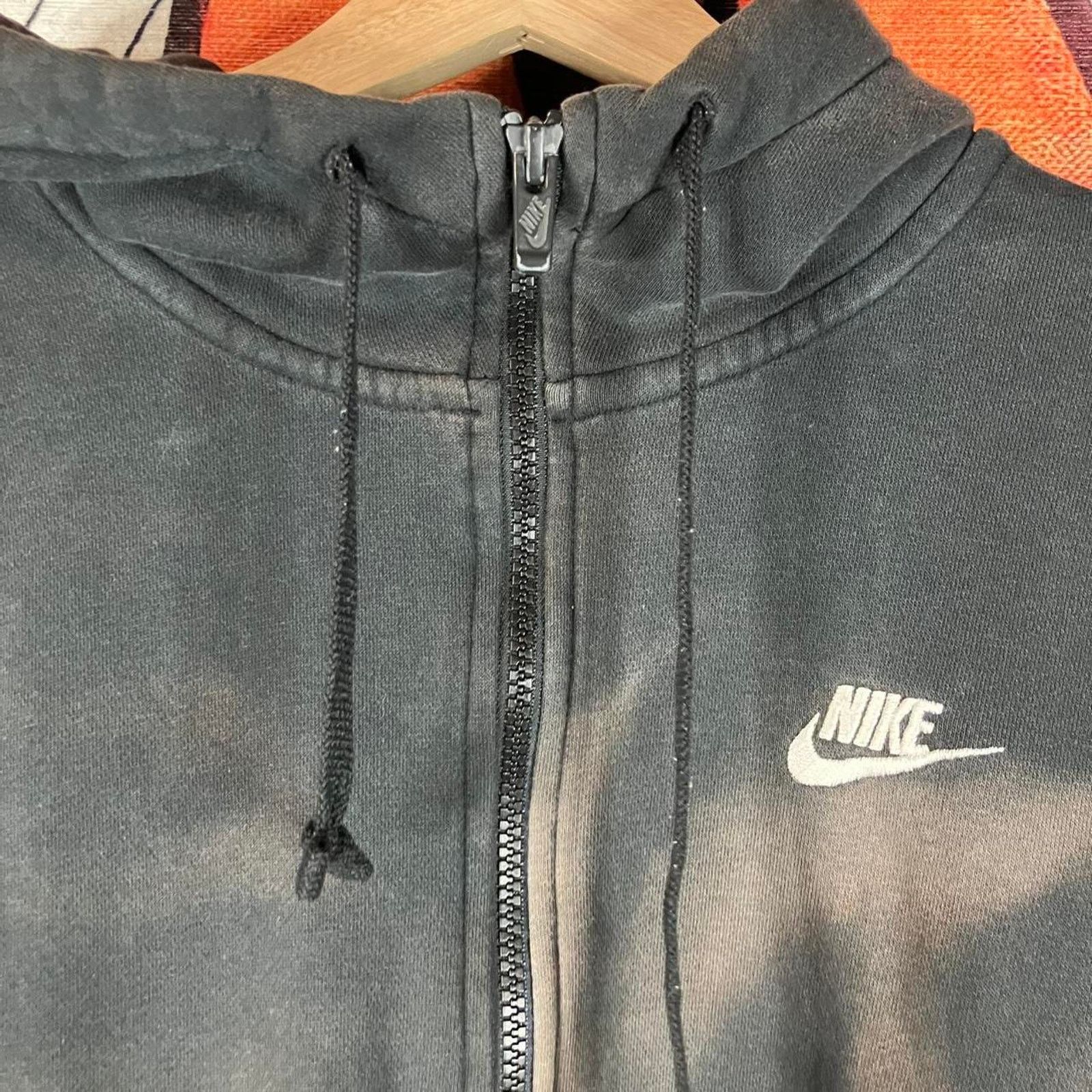 Nike Vintage Y2K Nike Faded Hoodie Size M Size US M / EU 48-50 / 2 - 4 Thumbnail