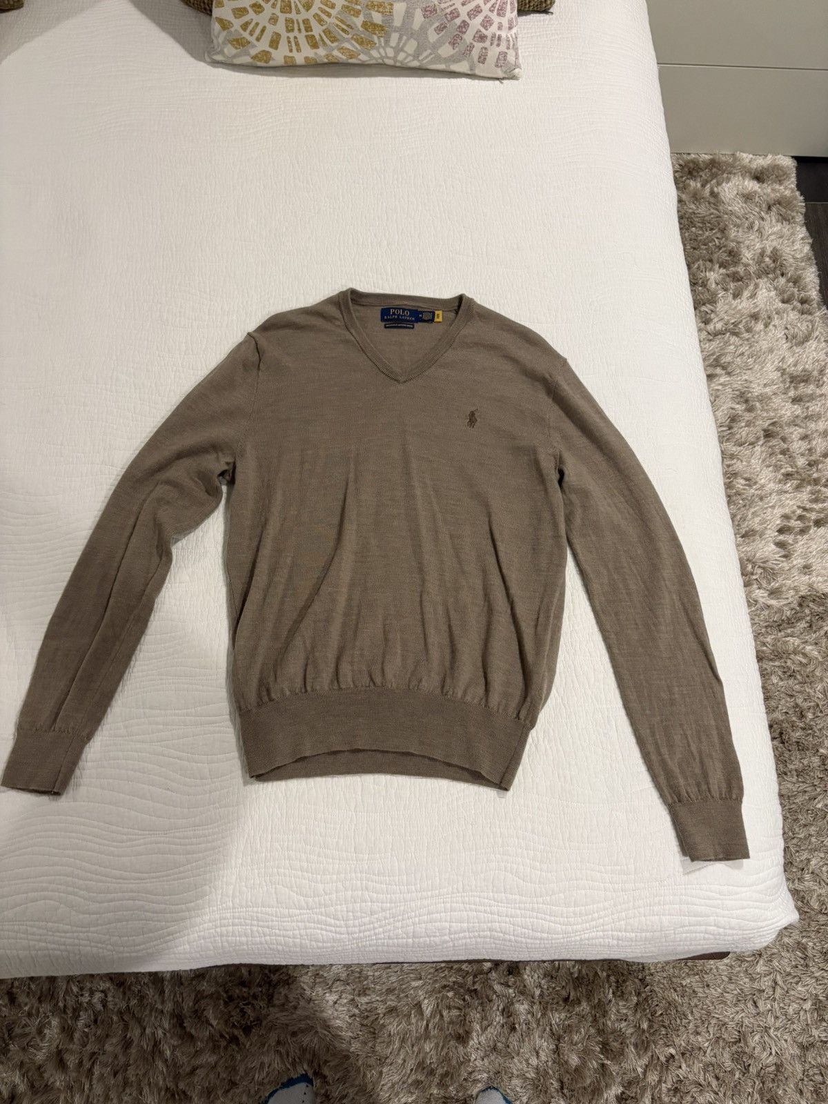 Polo Ralph Lauren Polo Ralph Lauren Men's Washable Wool V-Neck Sweater Size US M / EU 48-50 / 2 - 1 Thumbnail