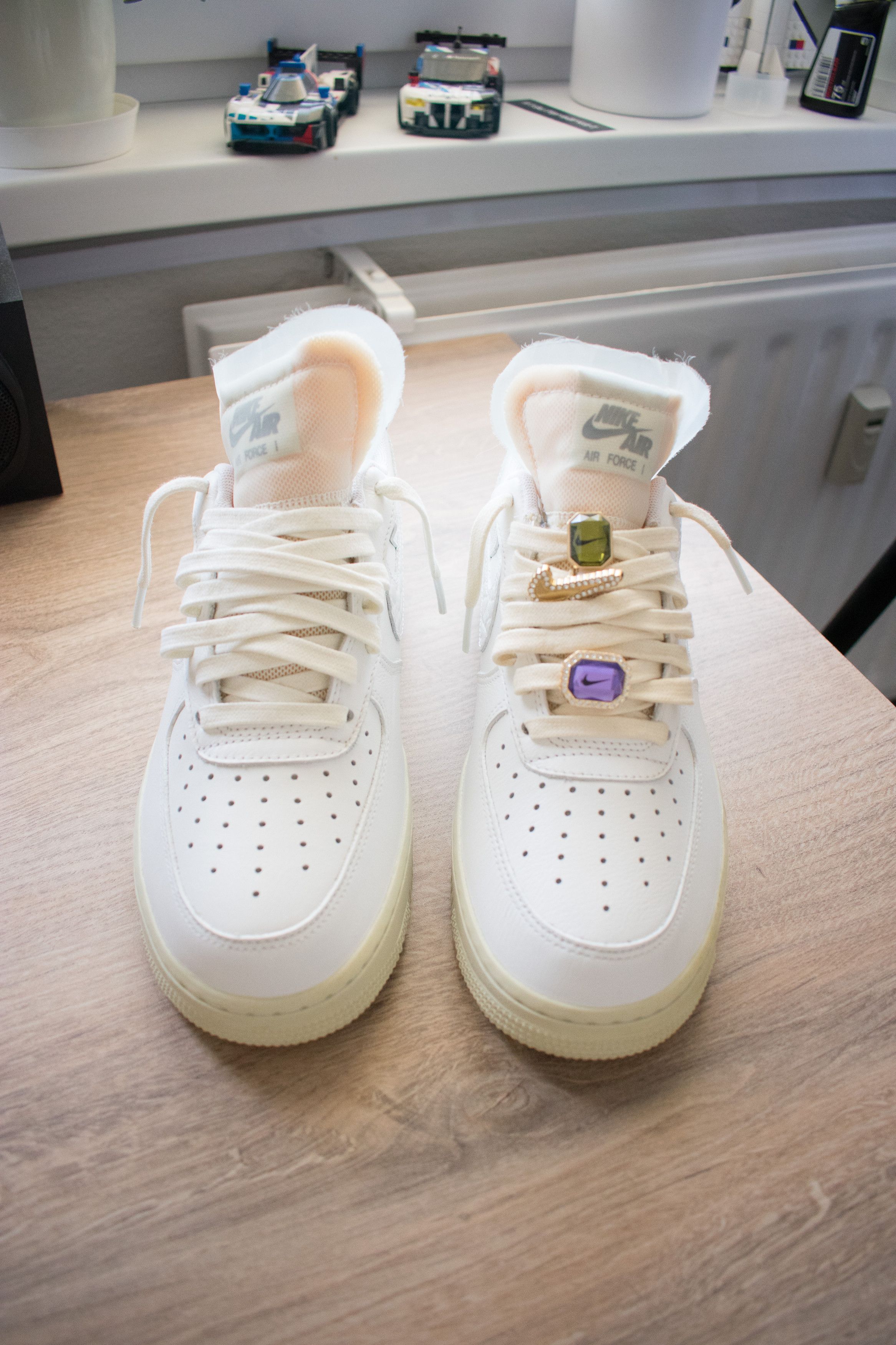 Nike Air Force 1 Bling Size US 8 / EU 41 - 9 Thumbnail