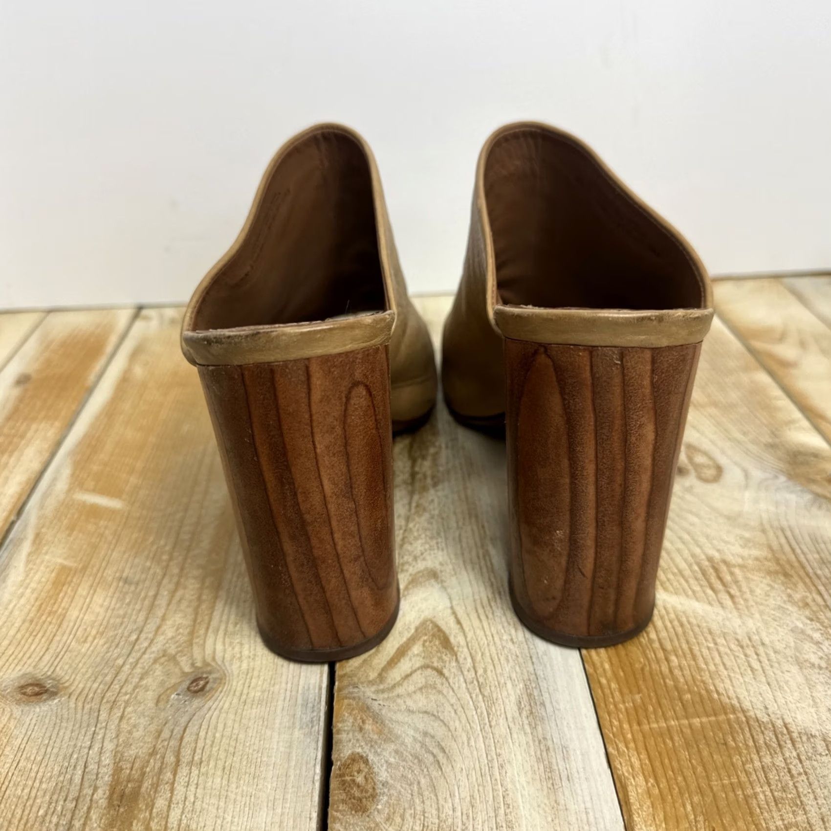 Tory Burch VINTAGE? No. Tory Burch Raya Mold? (Cannot). Size US 9 / IT 39 - 5 Thumbnail