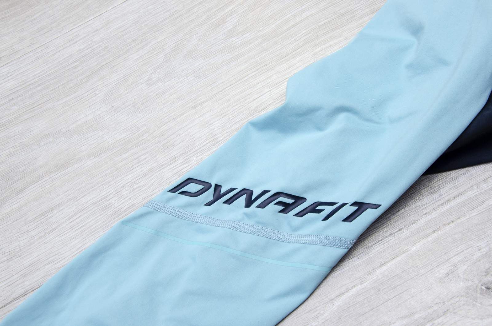 Other Dynafit Alpine Longsleeve Running Tee with Hood Women's Size L / US 10 / IT 46 - 7 Thumbnail