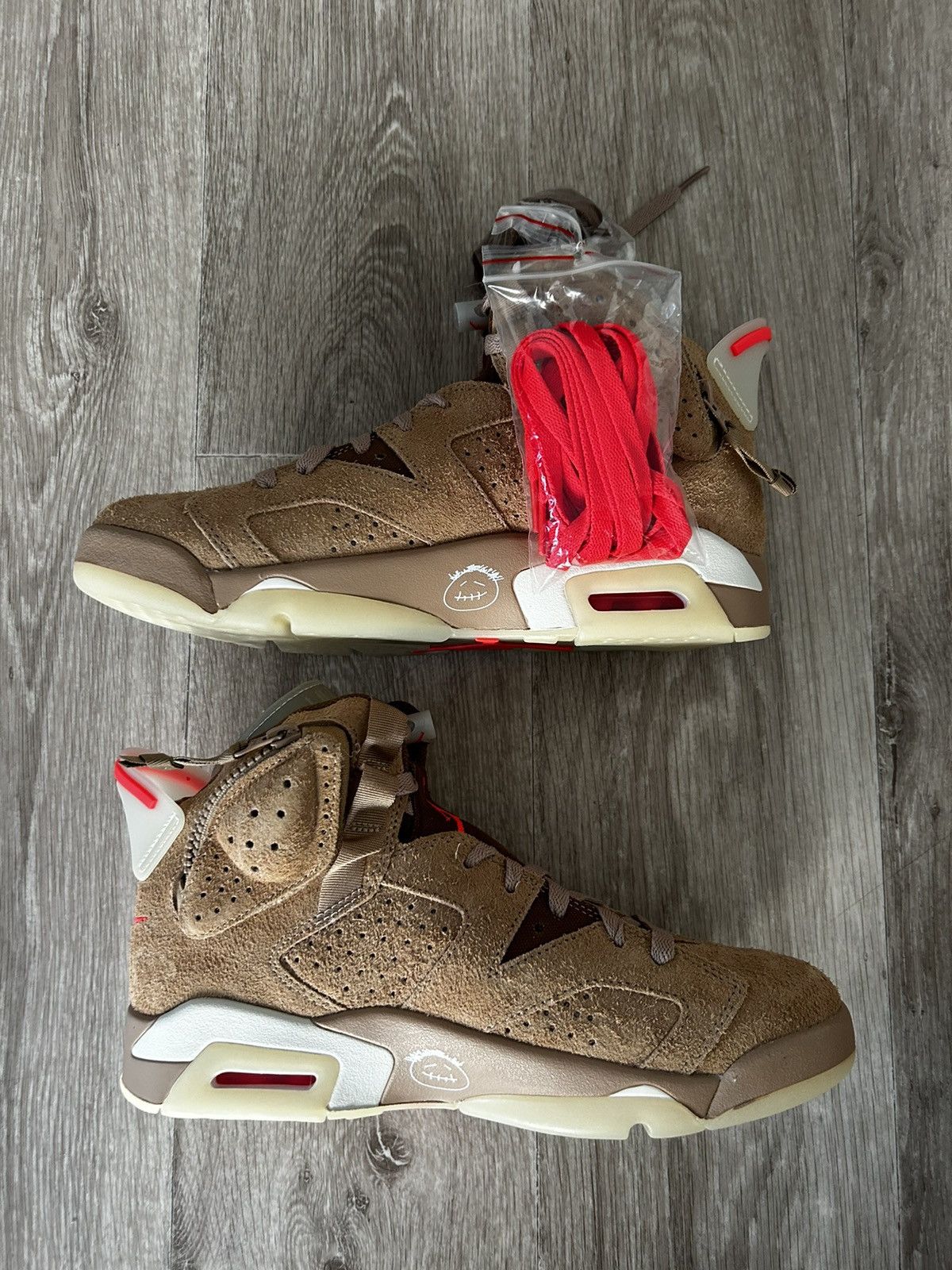 Jordan Brand × Nike × Off-White Air Jordan 6 Retro SP Travis Scott Kaki Size US 9 / EU 42 - 3 Thumbnail