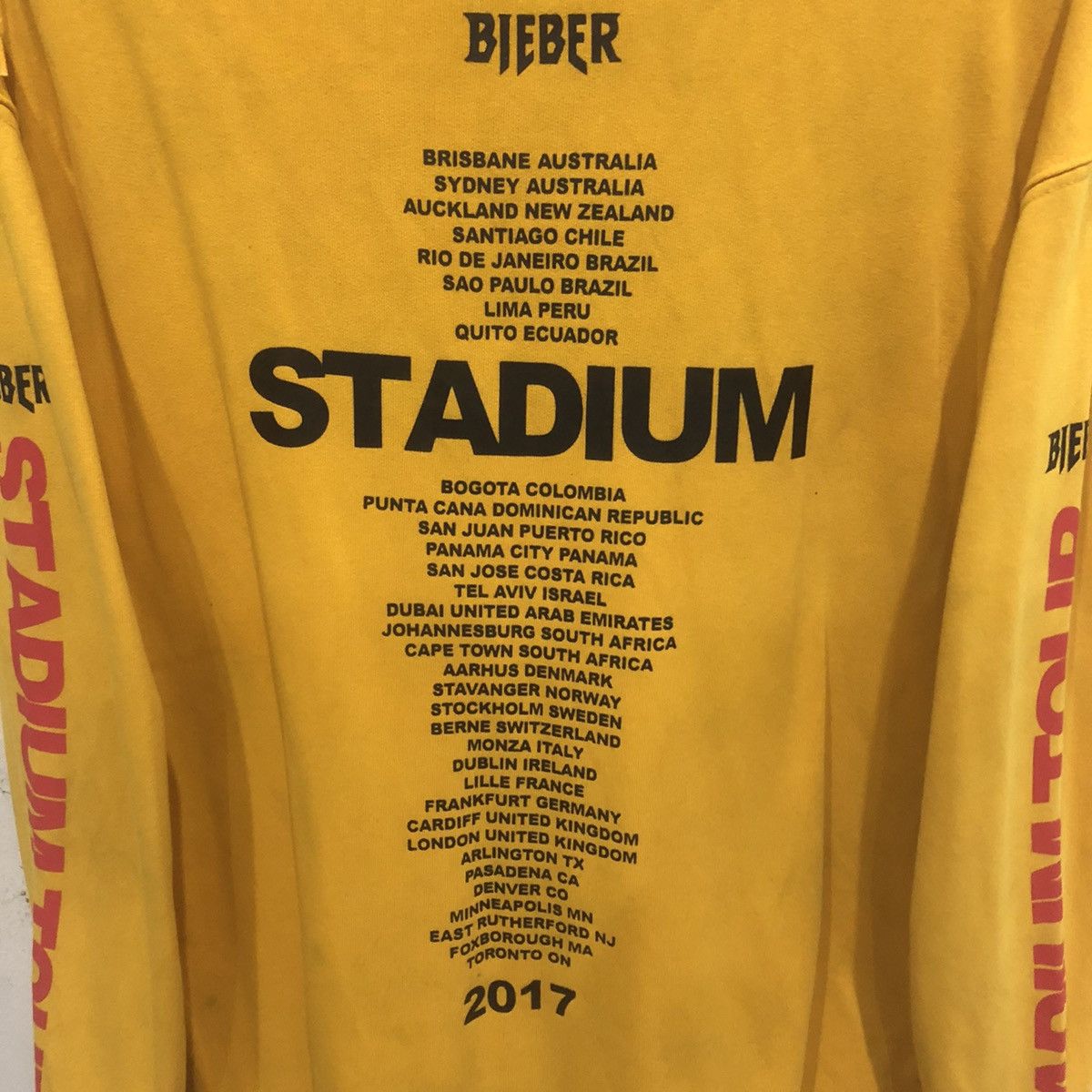 Band Tees × H&M 2017 Justin Bieber Stadium Tour Hodie Size US M / EU 48-50 / 2 - 7 Thumbnail
