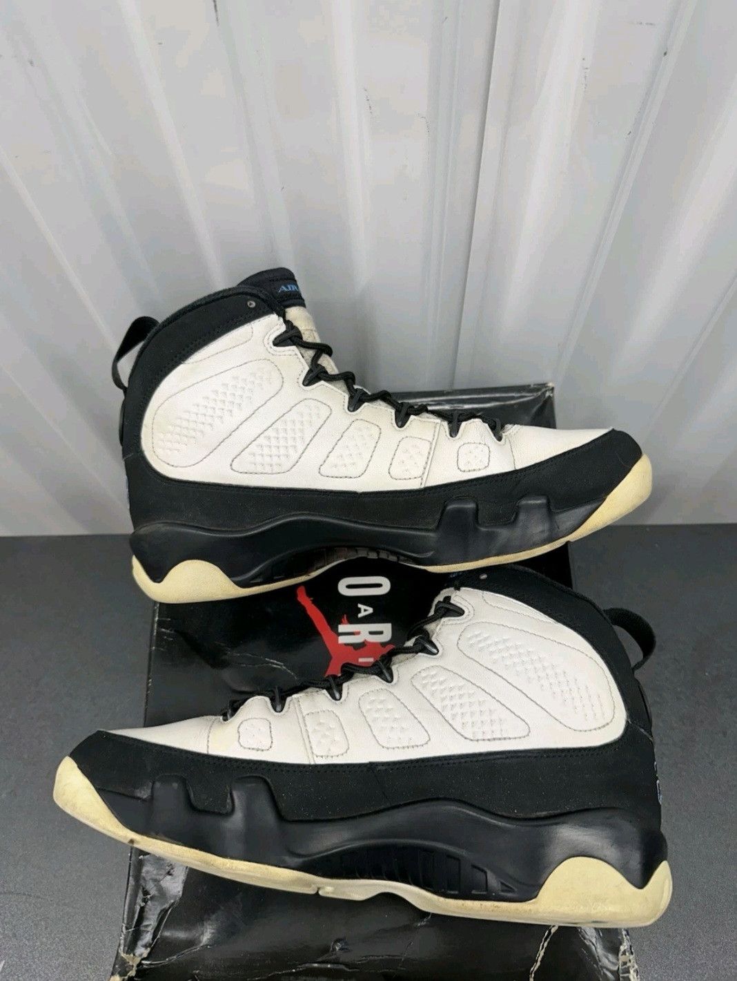 Jordan Brand Nike Air Jordan Retro 9 University Blue CT8019140 Size 9 Men Size US 9 / EU 42 - 4 Thumbnail