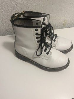 Dr. Martens white doc marten boots Size US 7 / IT 37 - 1 Thumbnail