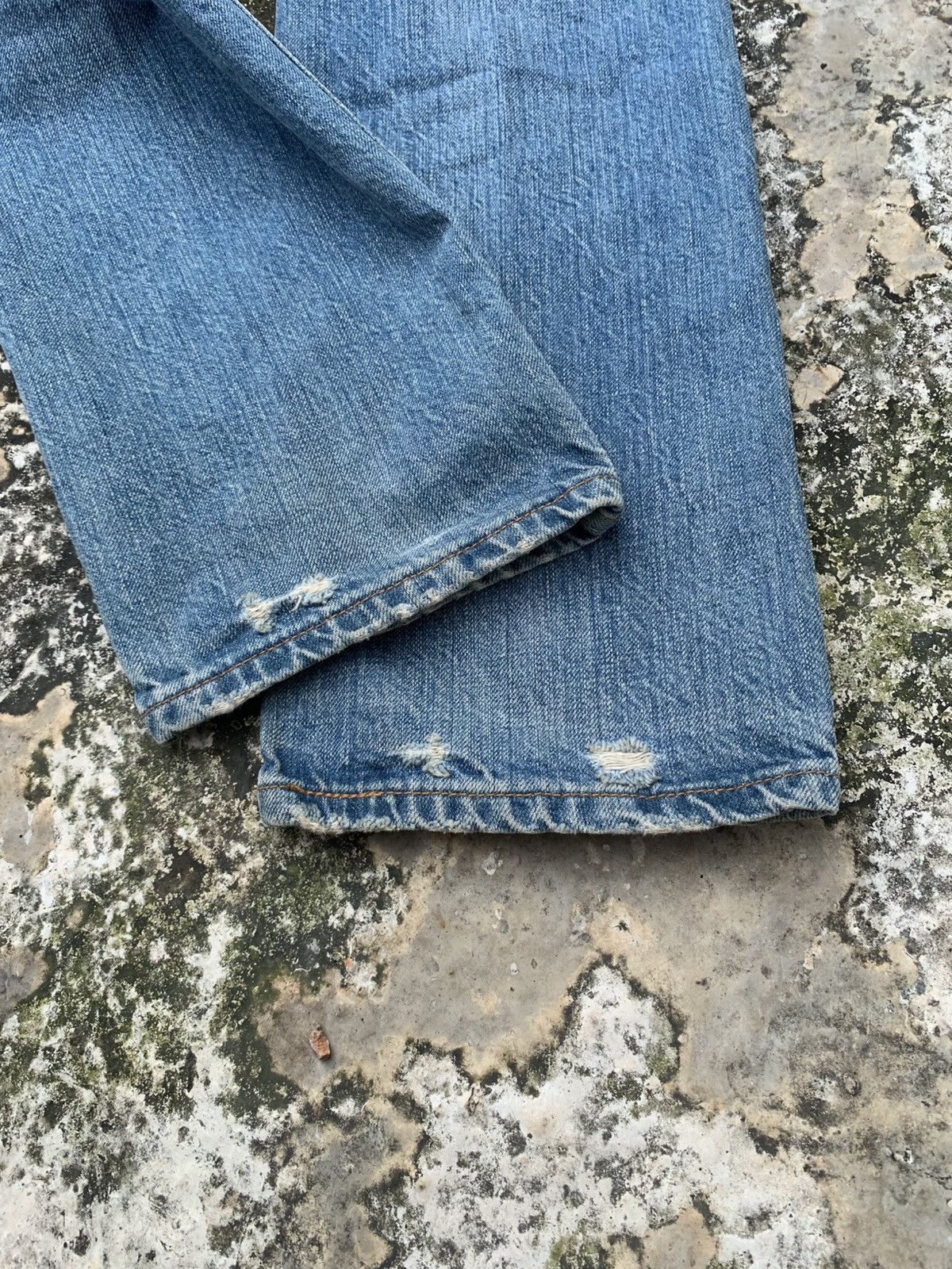Levi's Vintage Levi's 501 Blue Jeans Size US 29 - 7 Thumbnail