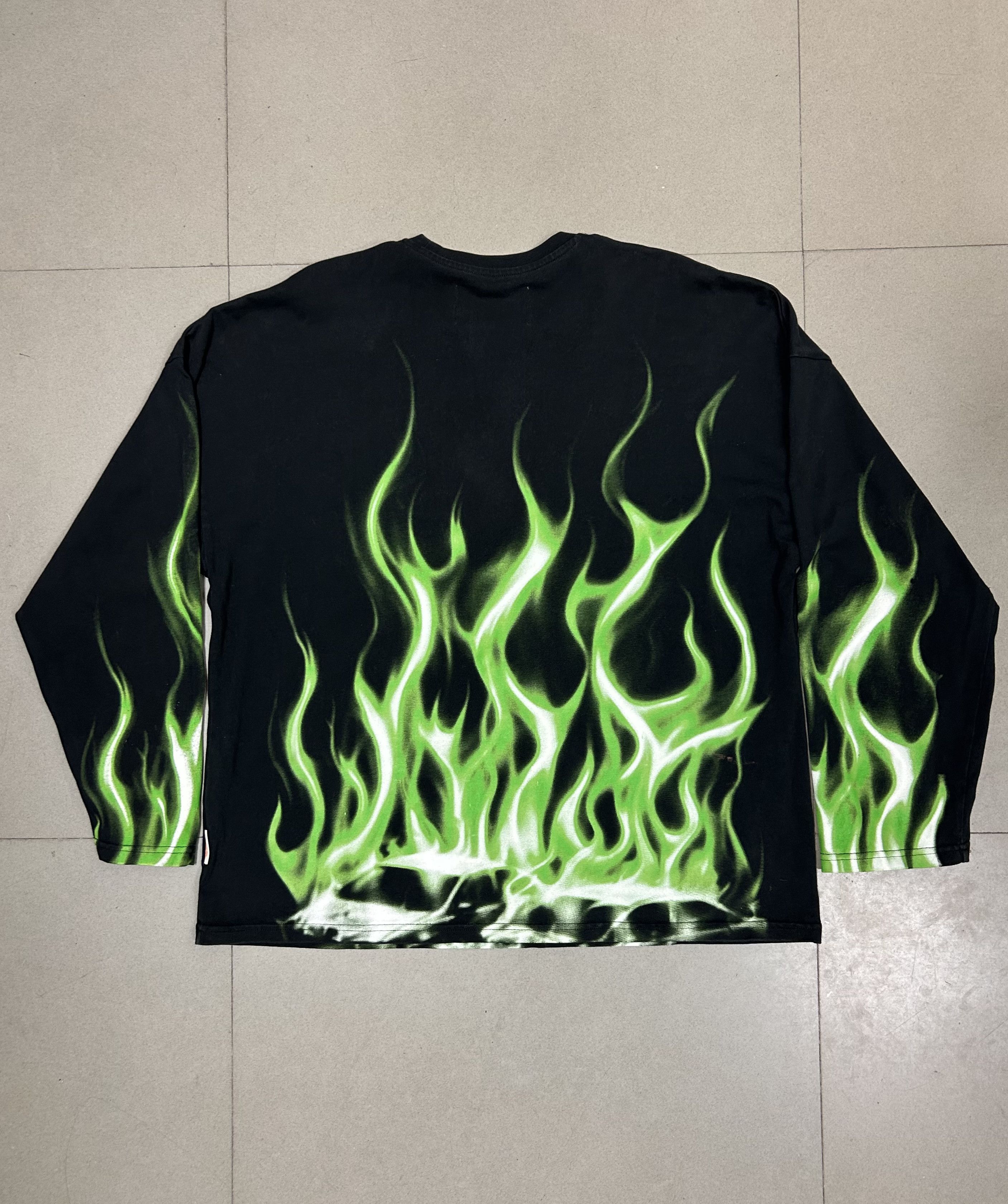 PDF La Flame Longsleeve Size US L / EU 52-54 / 3 - 3 Thumbnail