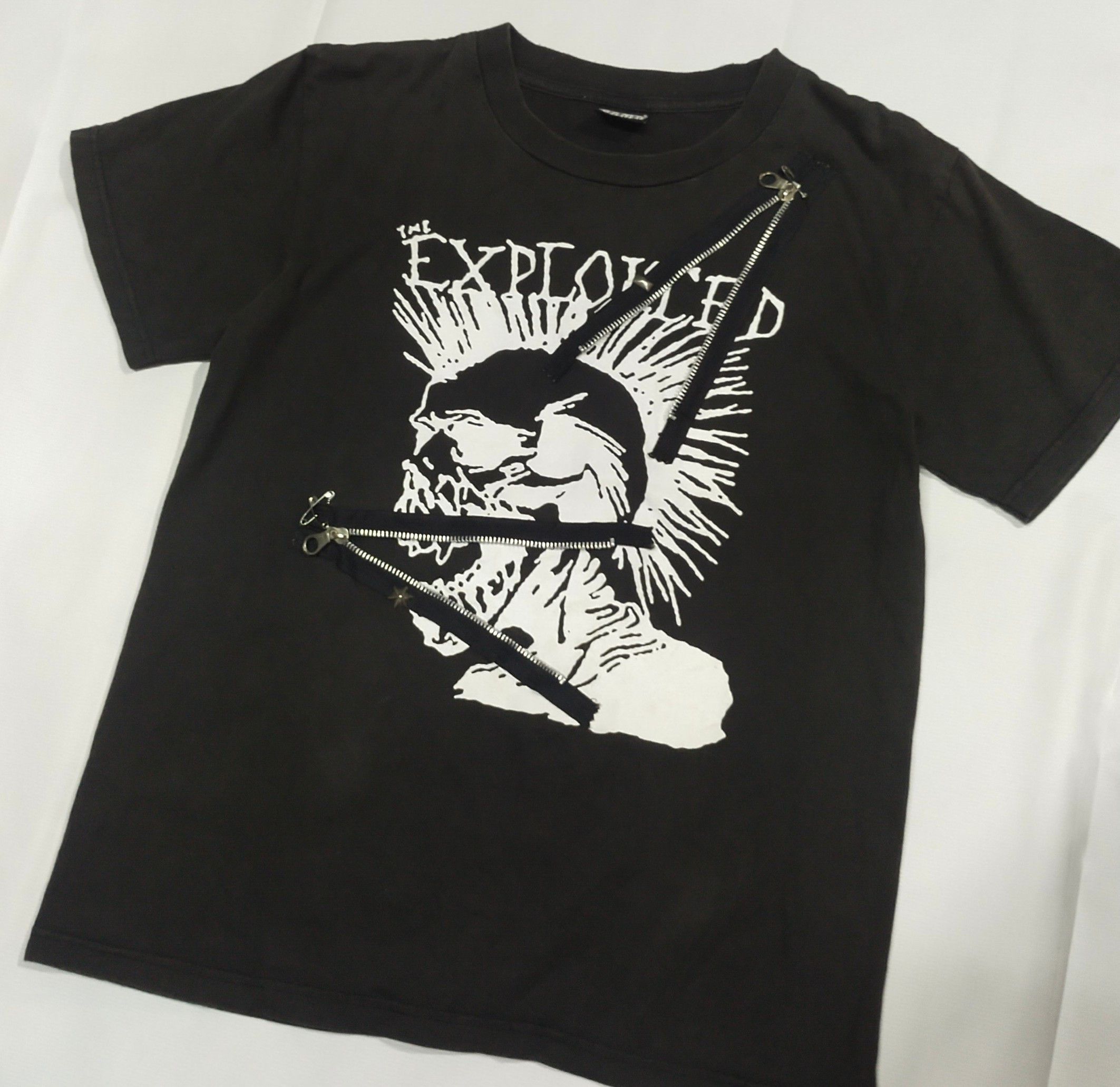 Band Tees BAND X VTG X PUNK ROCK THE EXPLOITED TEE Size US S / EU 44-46 / 1 - 9 Thumbnail