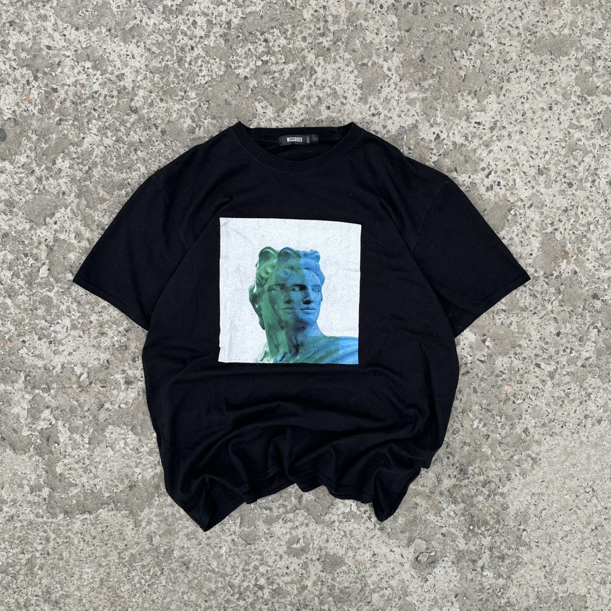 Band Tees × Designer × Japanese Brand Vintage Japanese Style Adult Missguided T-shirts Statue Size US M / EU 48-50 / 2 - 1 Thumbnail