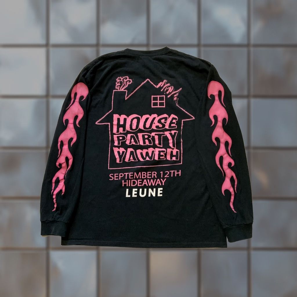 Gildan VINTAGE? House Party Tyla Yaweh Hideaway Hollywood Mansion Flames Black L/S T-Shirt Sz.L Size US L / EU 52-54 / 3 - 1 Thumbnail