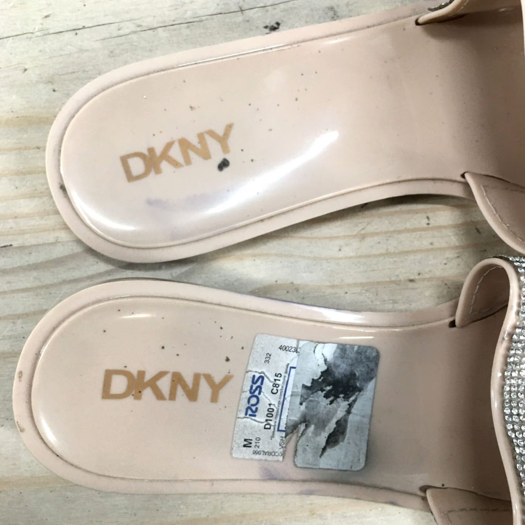 DKNY DKNY Sandals Womens 10 Silver Slides Flip Flop Slip On Casual Open Toe Flat Size US 10 / IT 40 - 7 Thumbnail