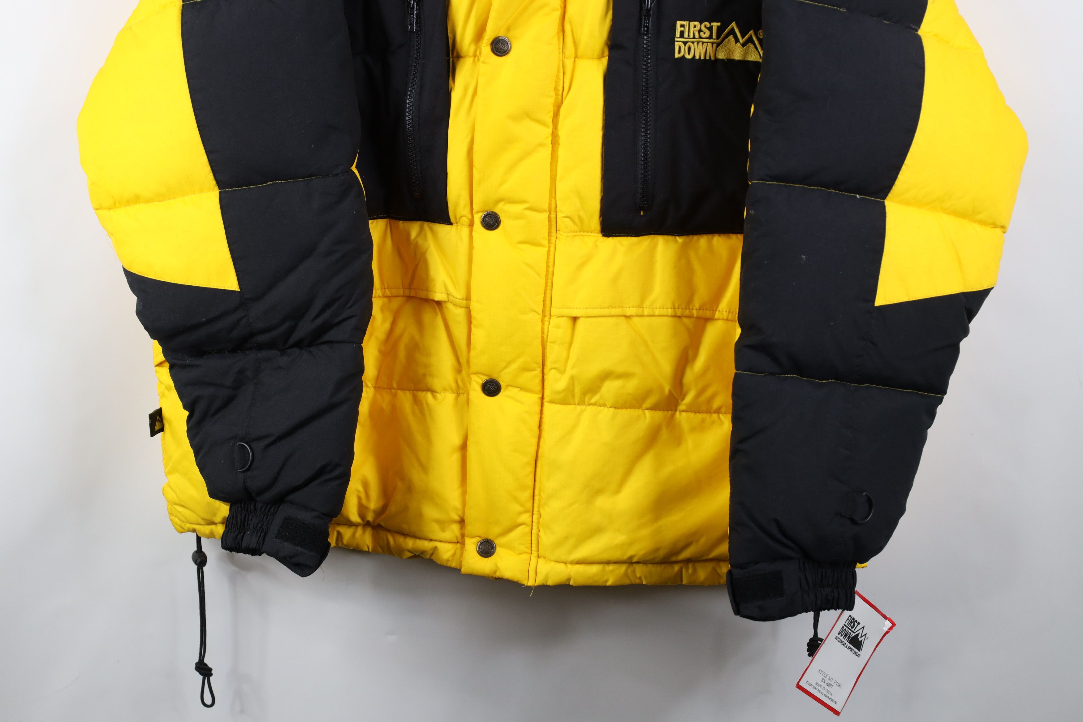 Vintage Deadstock Vintage 90s Streetwear Down Puffer Jacket Yellow Size US XL / EU 56 / 4 - 3 Thumbnail