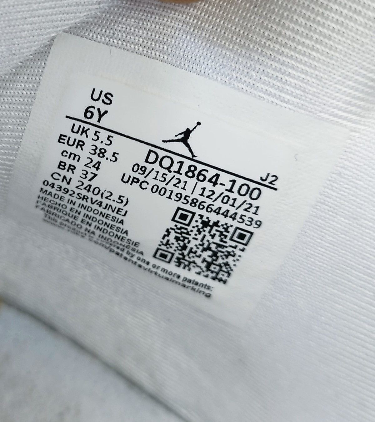 Jordan Brand Shoes Air Jordan 1 Mid Schematic. Size US 7.5 / IT 37.5 - 7 Thumbnail