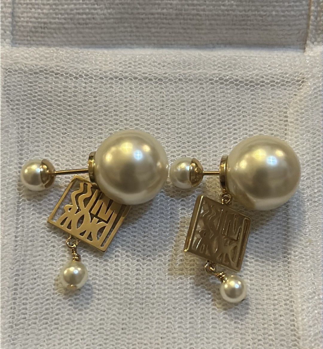 Dior Dior Tribales Earrings Gold-Finish Metal White Resin Pearls Size ONE SIZE - 3 Thumbnail