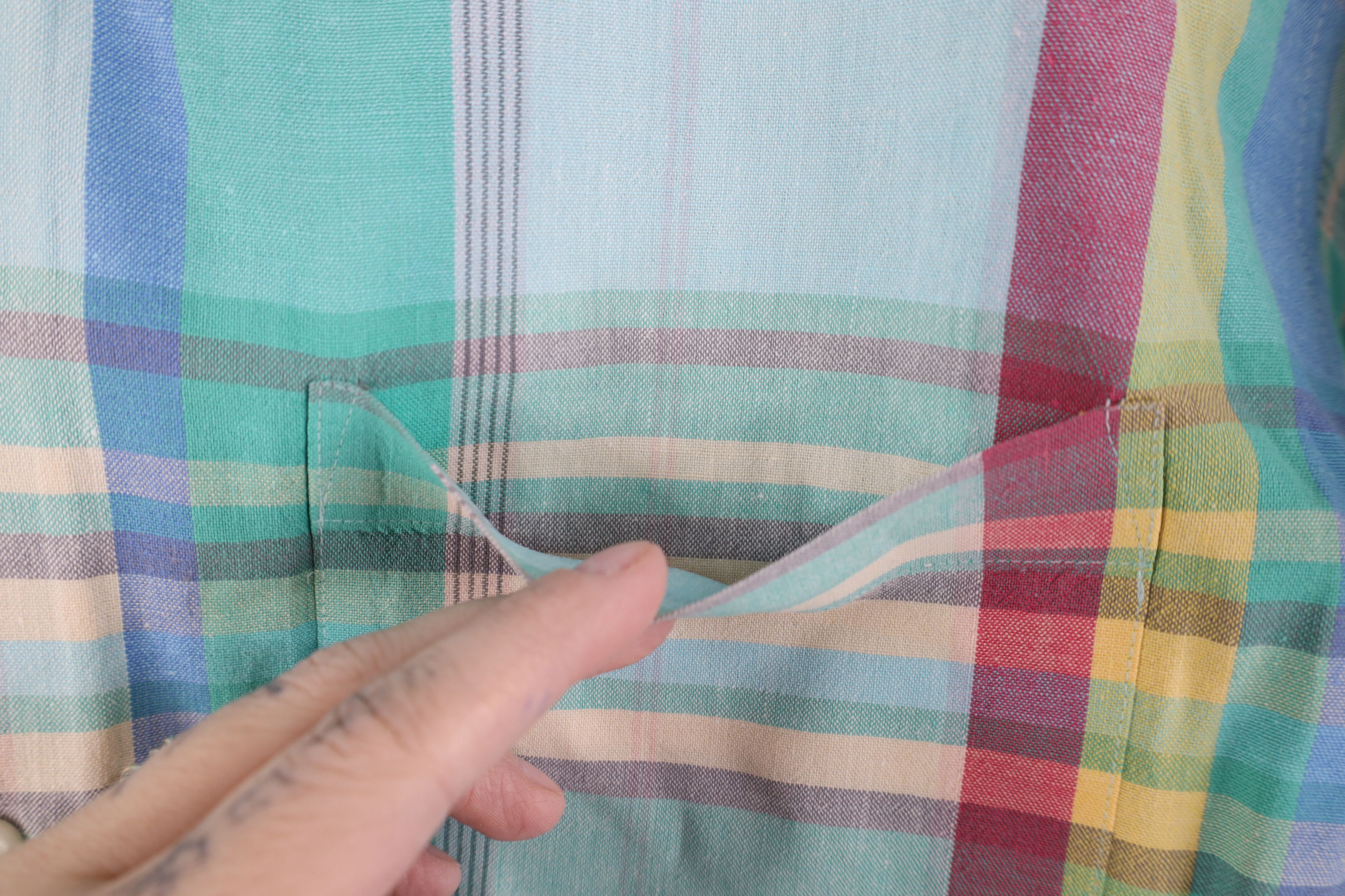 Vintage Vintage 90s Streetwear Rainbow Madras Button Down Shirt Size US L / EU 52-54 / 3 - 4 Thumbnail