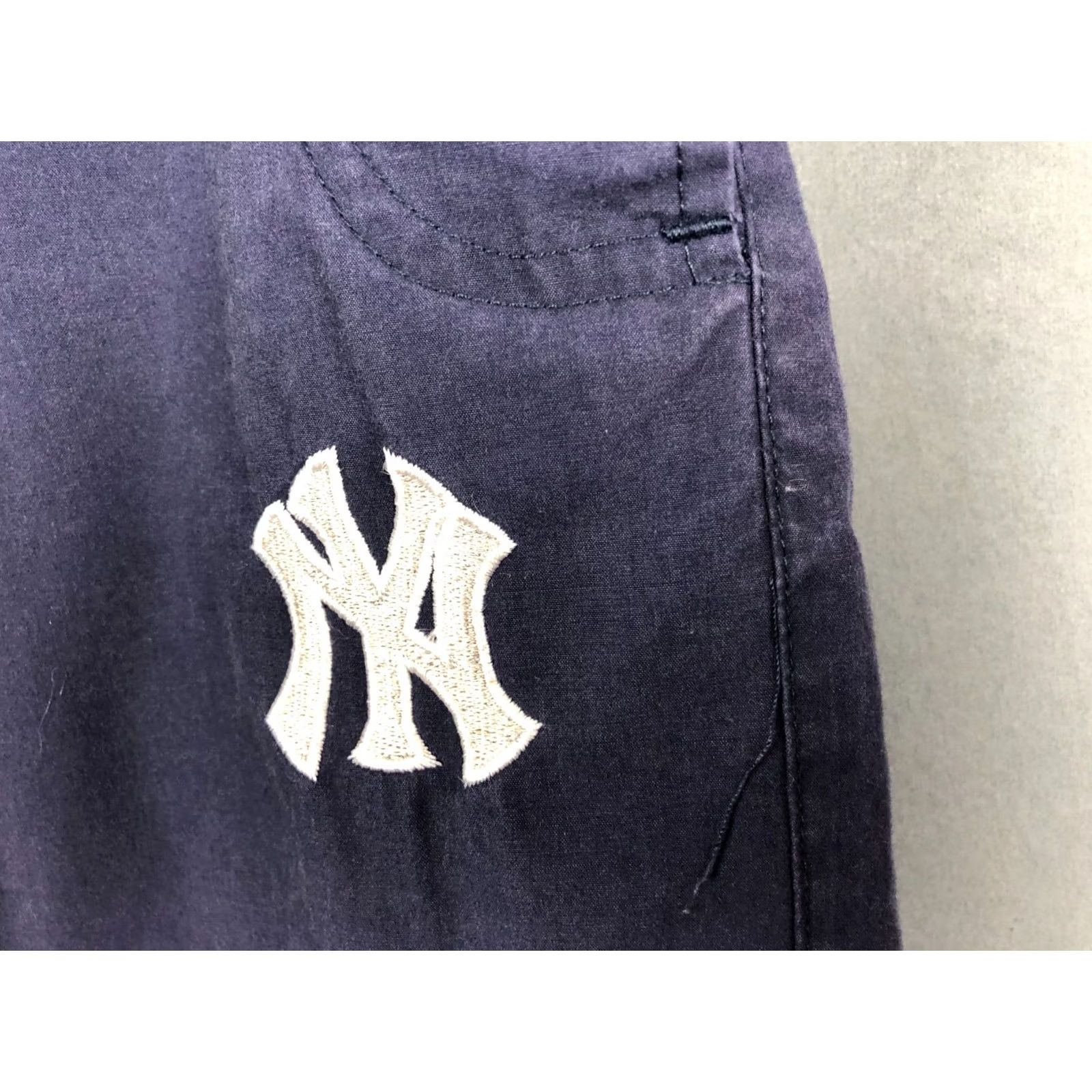 MLB Majestic Men's MLB New York Yankees Cargo Capri Pants Size M Blue Polyester Size US 31 - 6 Thumbnail
