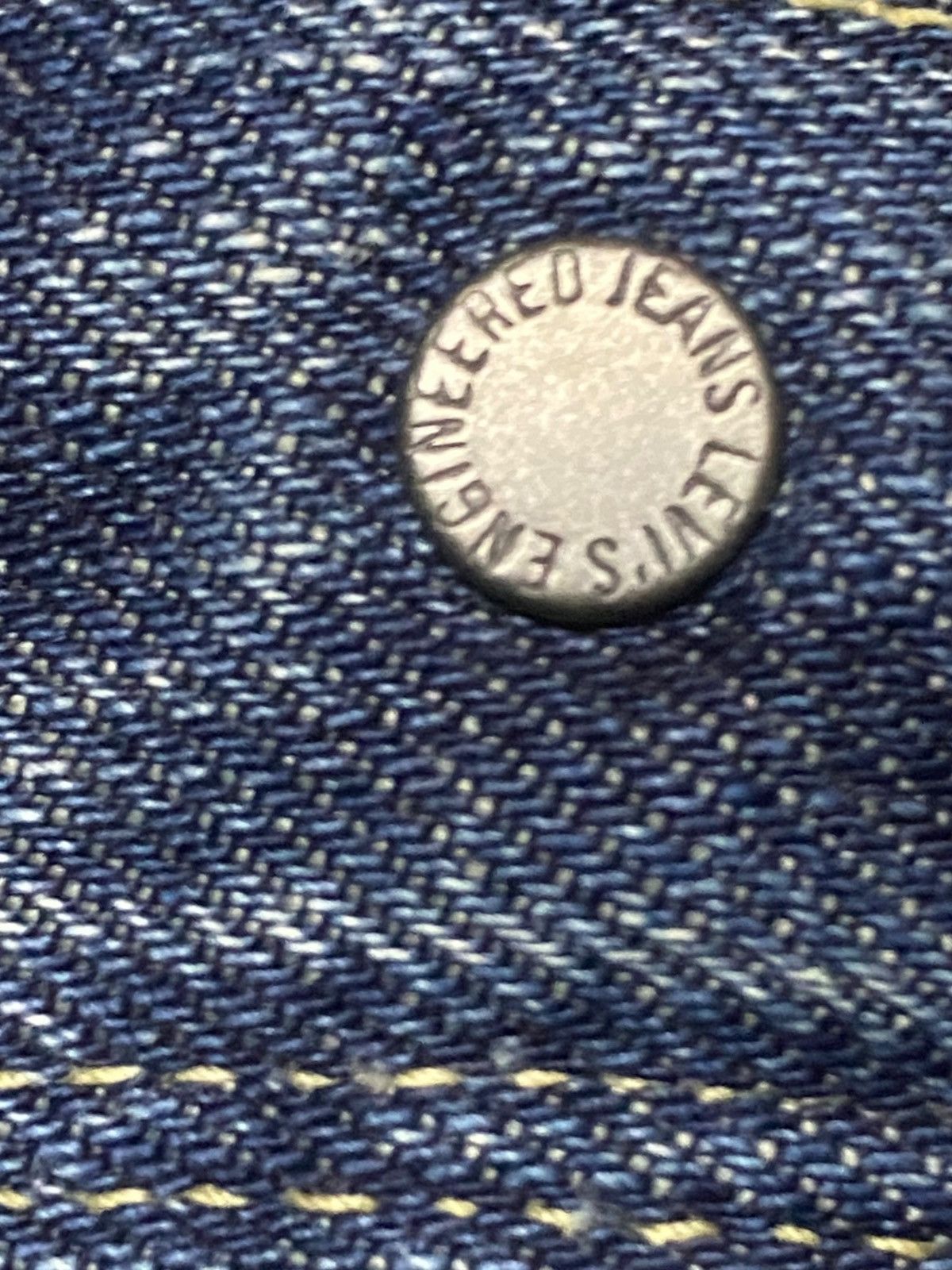 Levi's Vintage Clothing Levis Y2K Engineered Blue Wash Distressed Twist Leg Jean Size US 34 / EU 50 - 8 Thumbnail