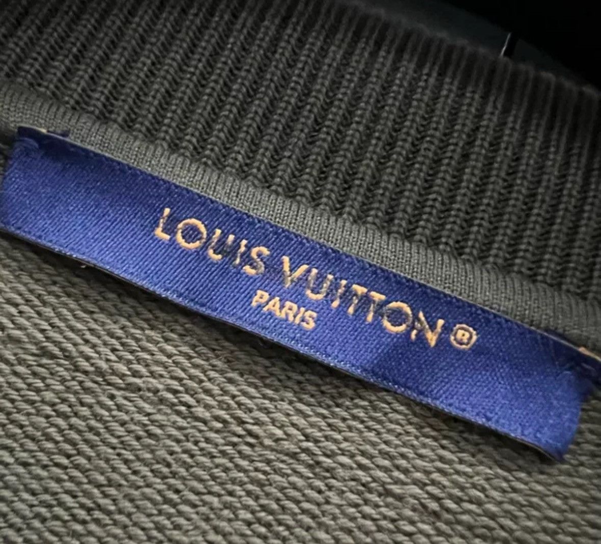 Louis Vuitton Louis Vuitton LV logo logo pullover hoodie2412-Nextarrow Size US XXL / EU 58 / 5 - 3 Thumbnail